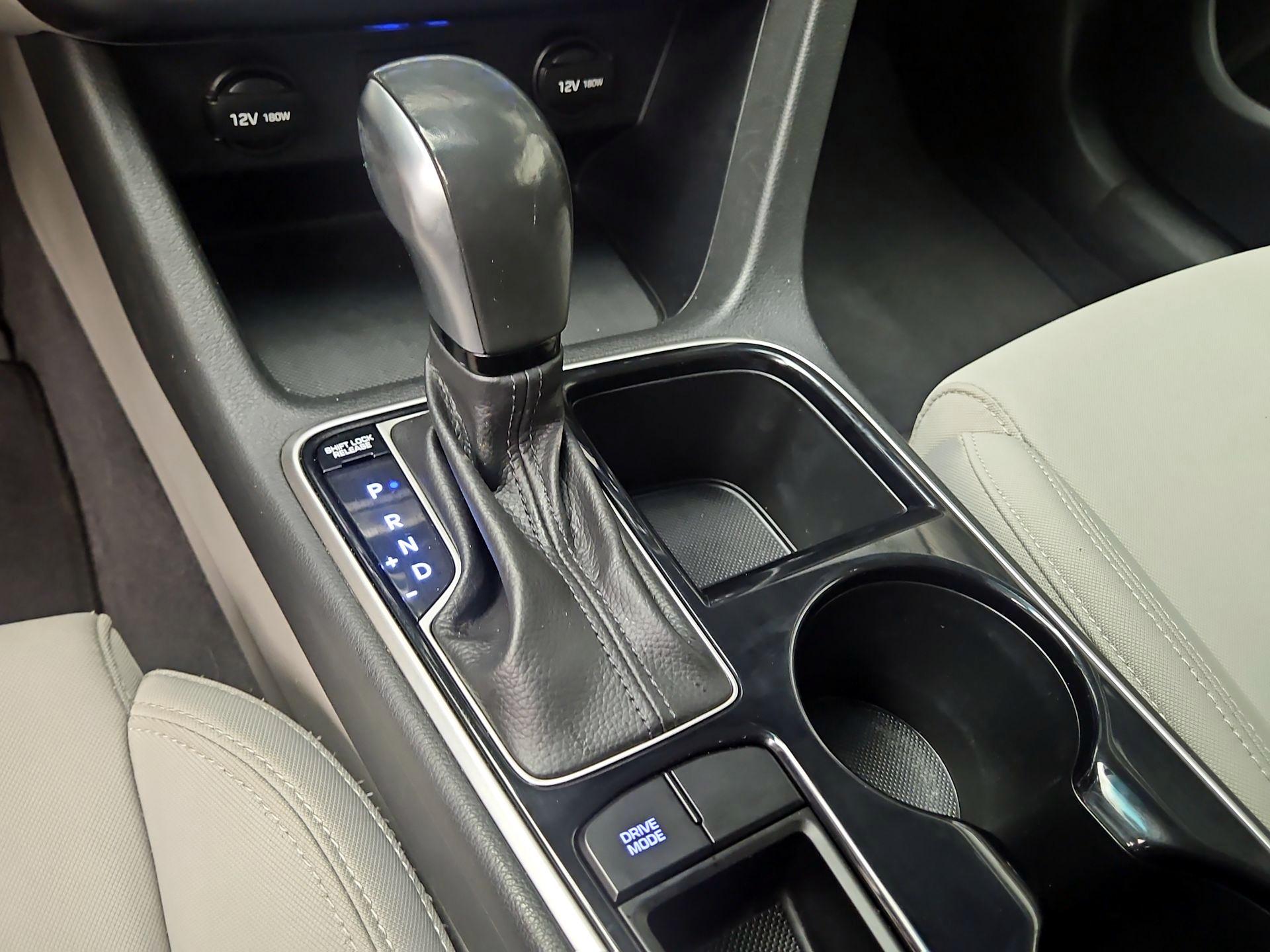 Thumbnail: 2018 Hyundai Sonata - 17