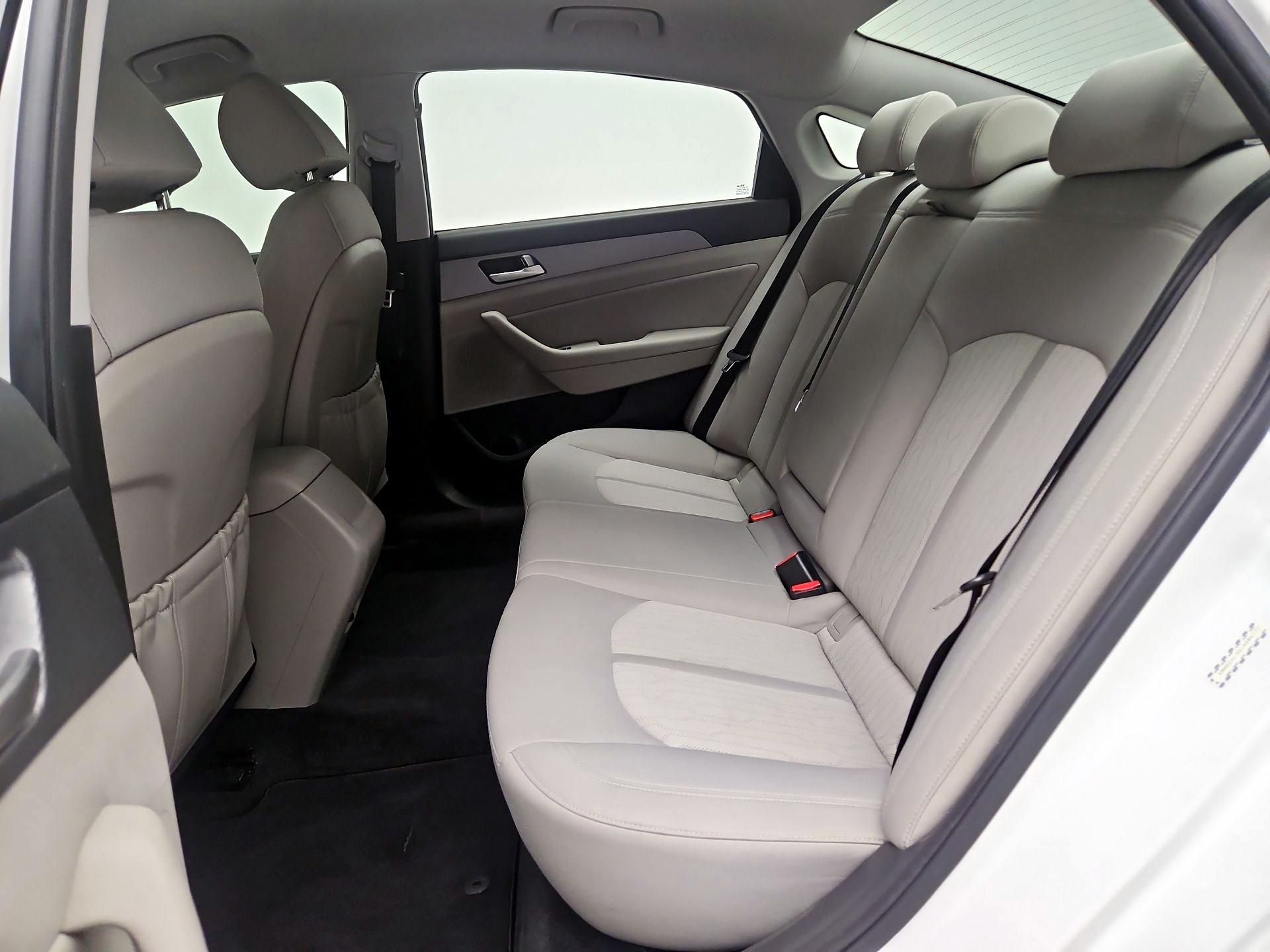 Thumbnail: 2018 Hyundai Sonata - 19