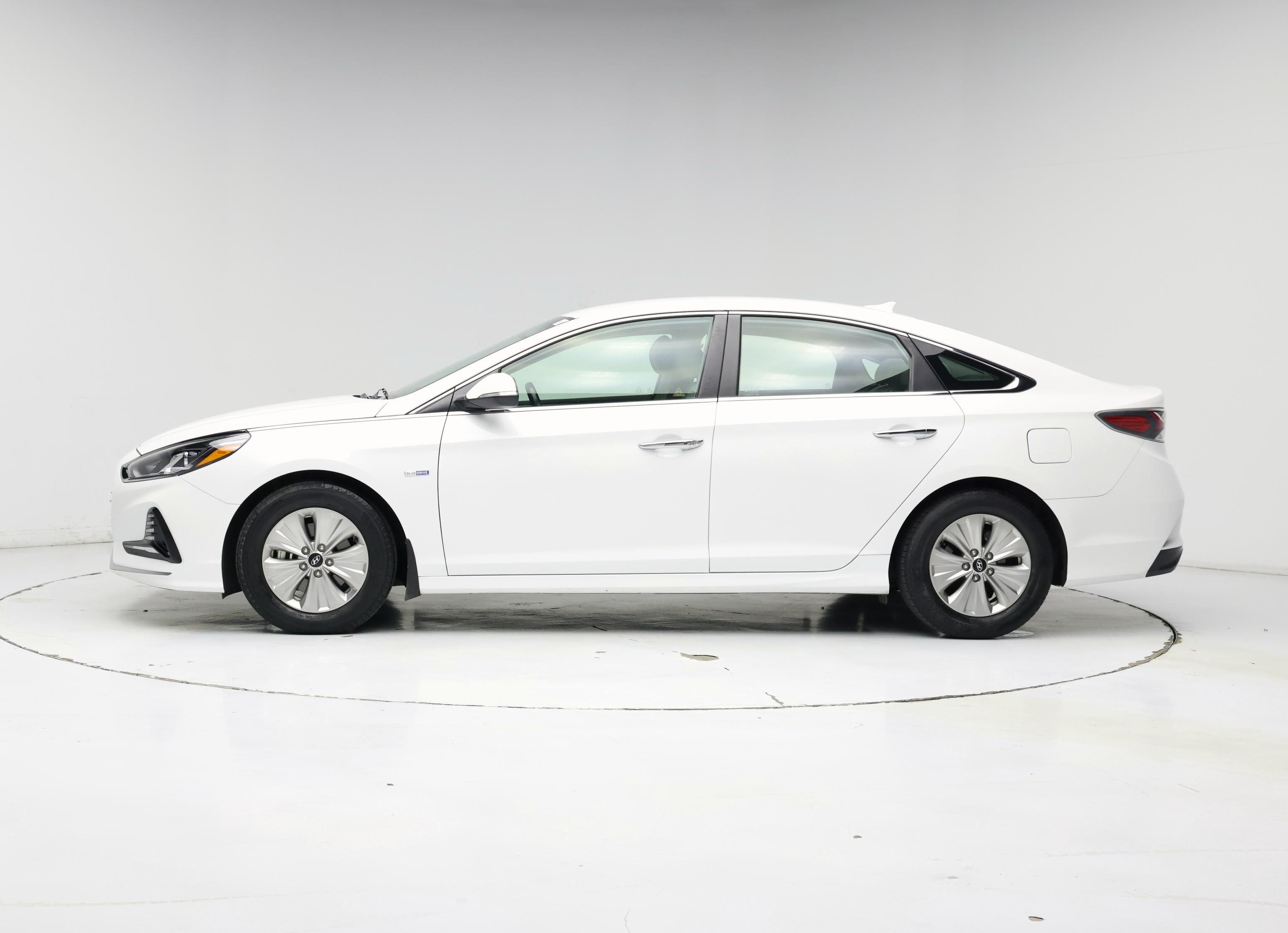 Thumbnail: 2018 Hyundai Sonata - 3