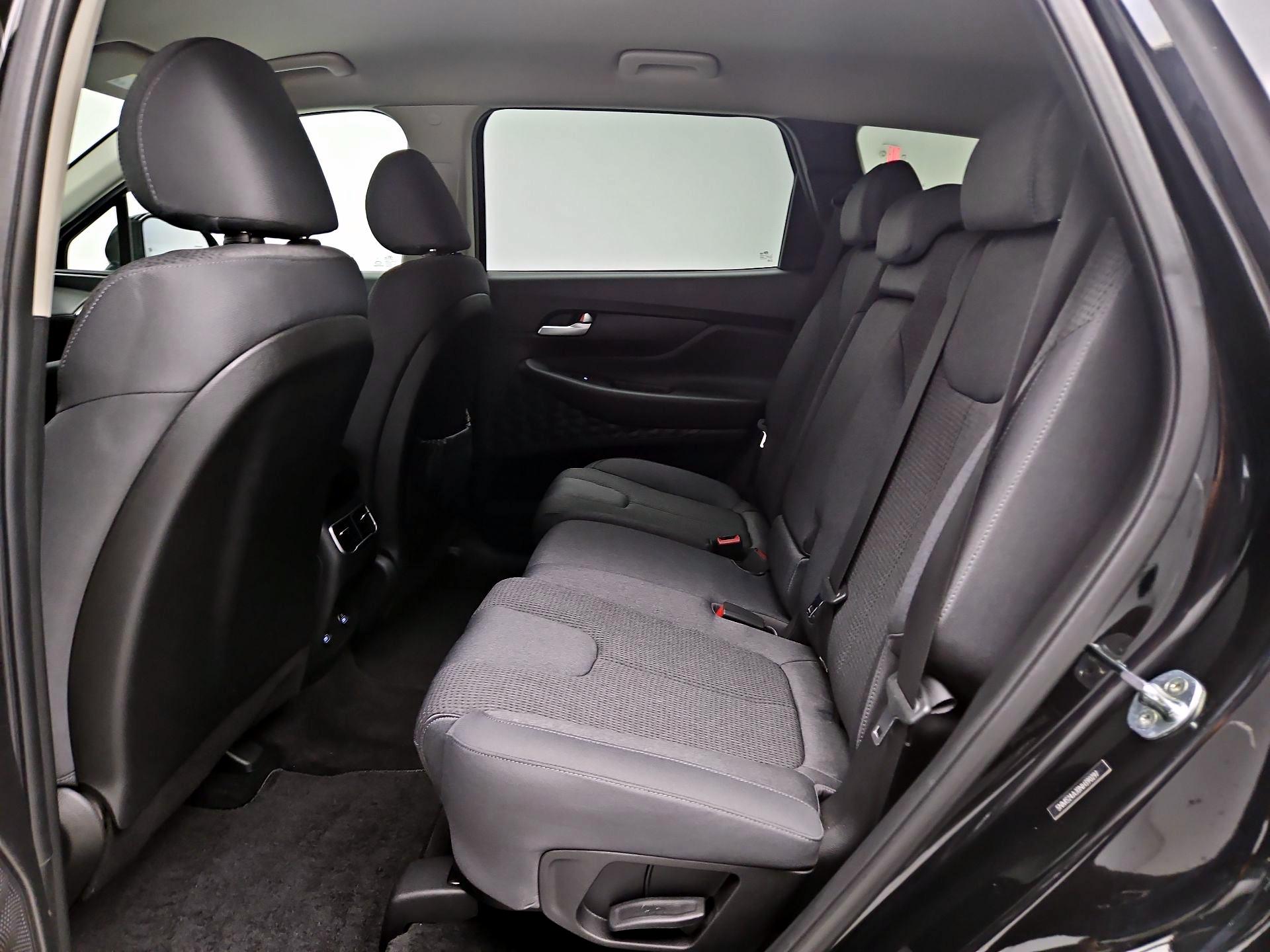 Thumbnail: 2022 Hyundai Santa Fe - 19