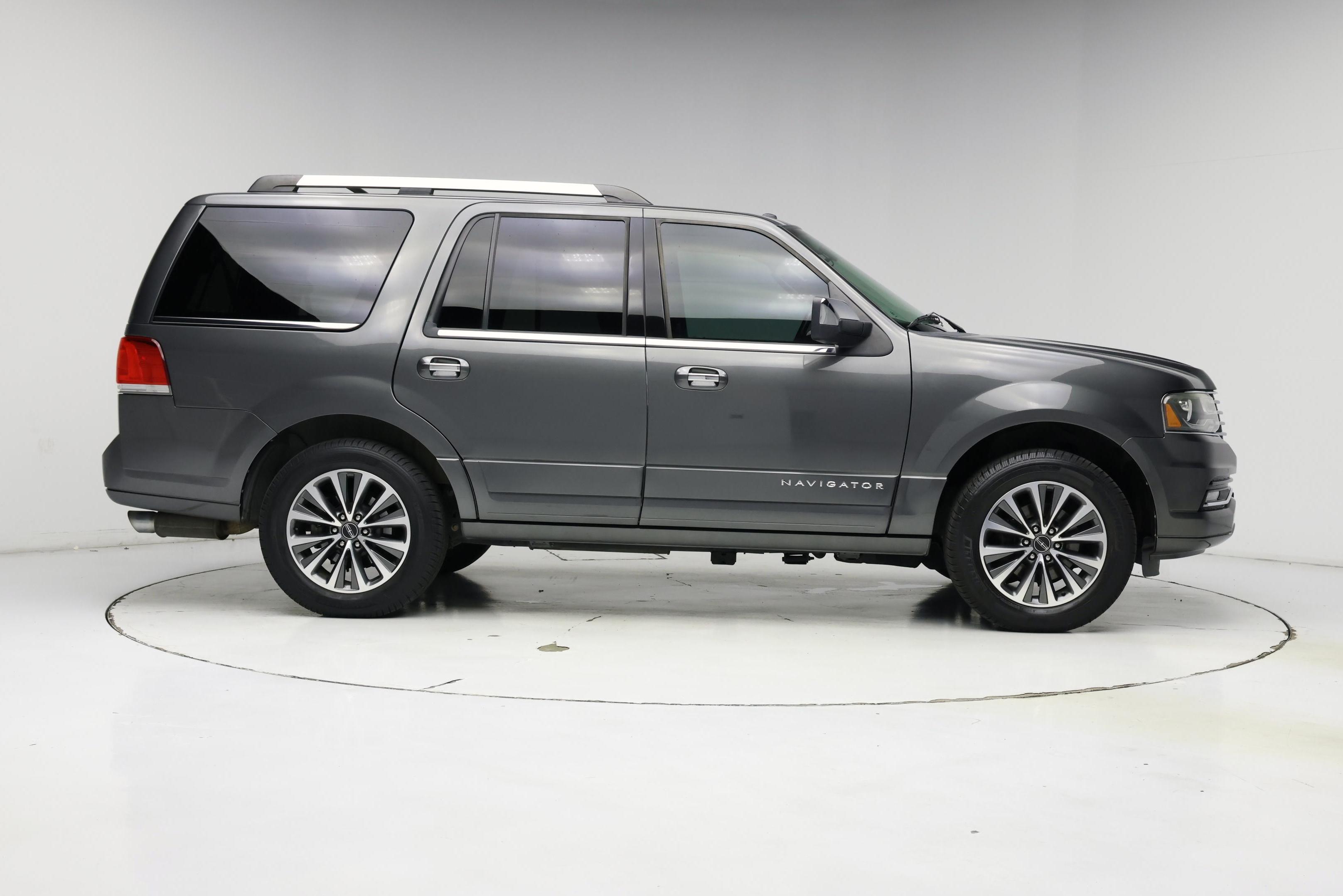 Thumbnail: 2015 Lincoln Navigator - 7
