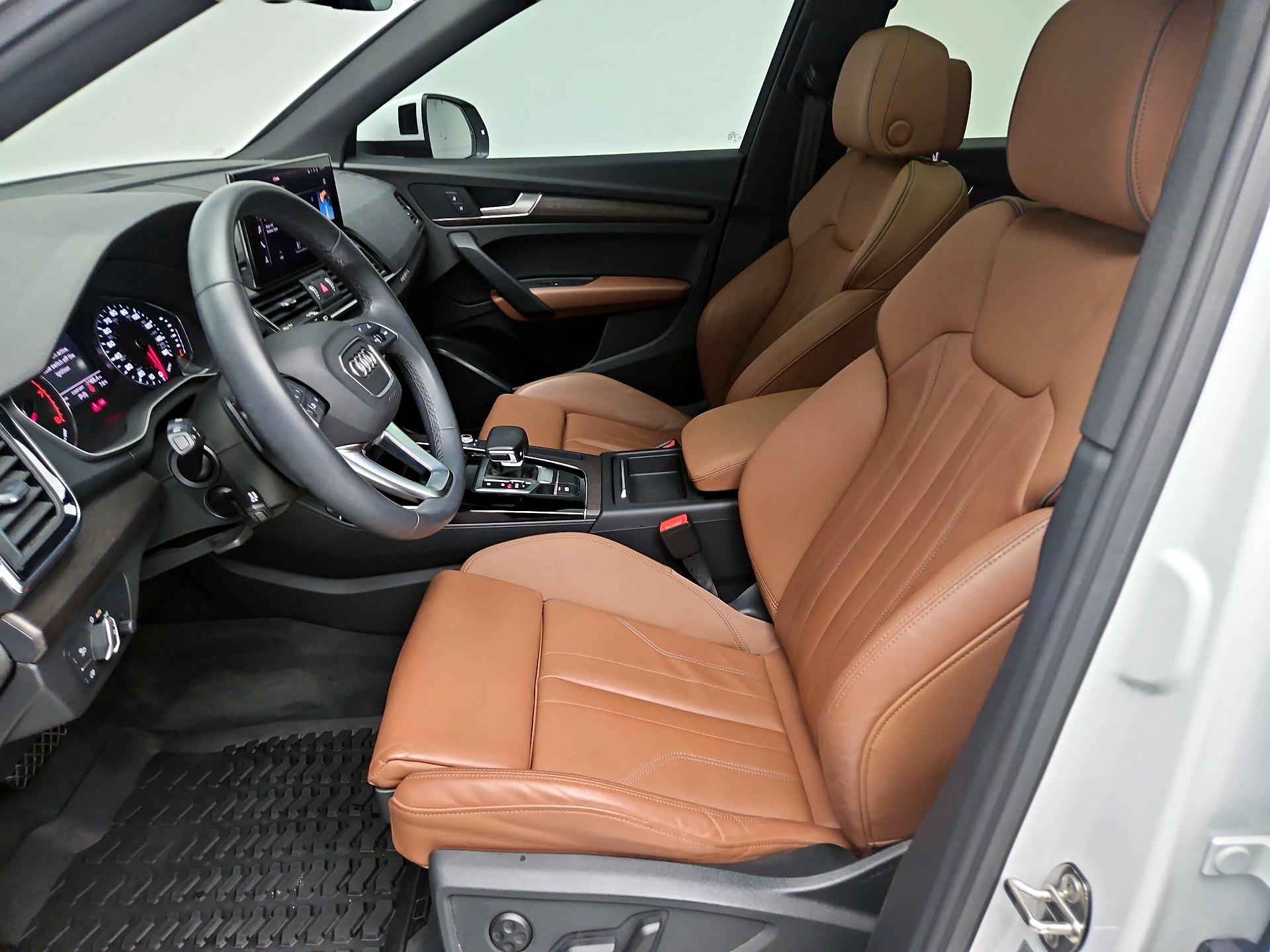 Thumbnail: 2021 Audi Q5 - 11