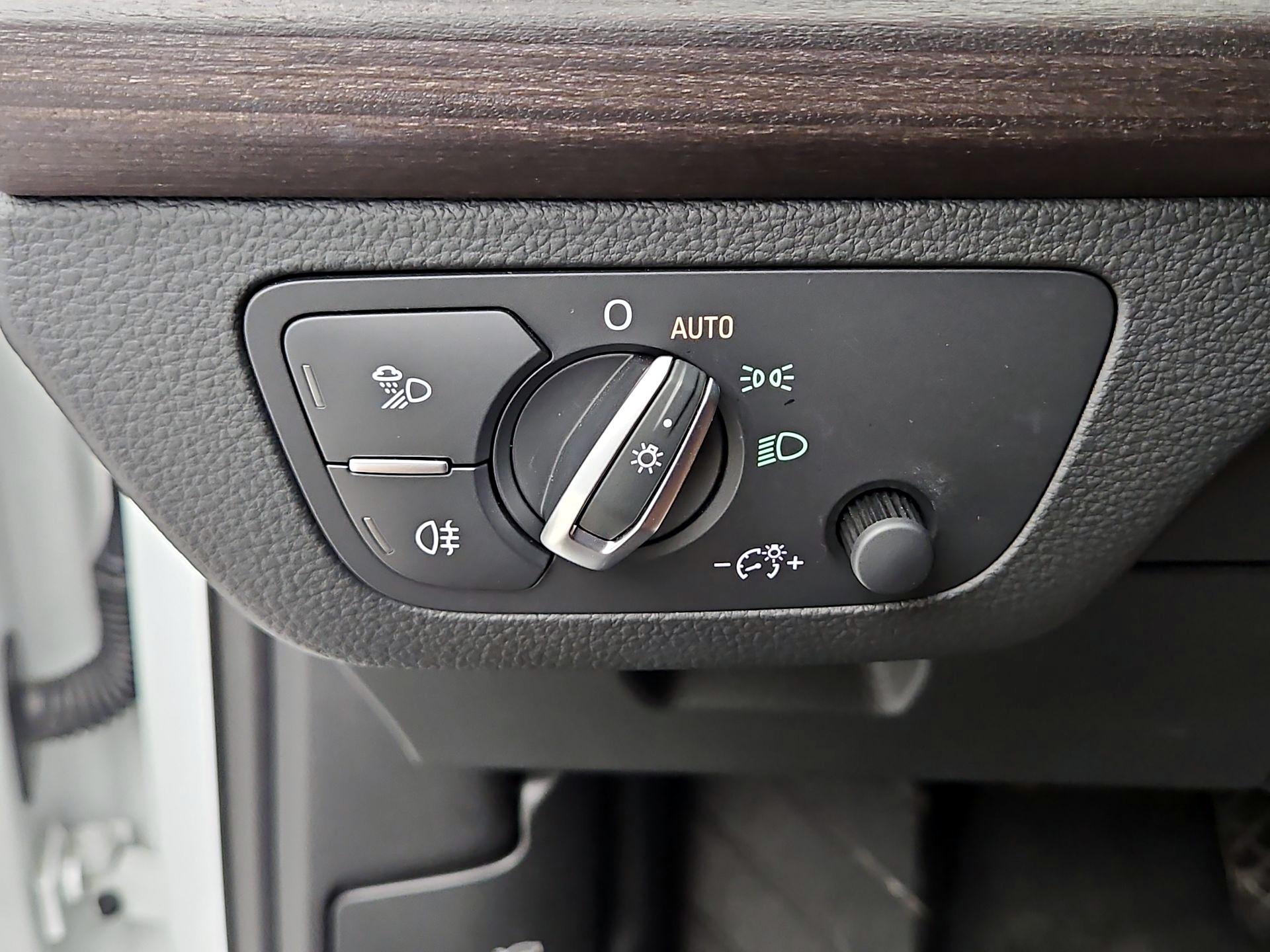 Thumbnail: 2021 Audi Q5 - 13