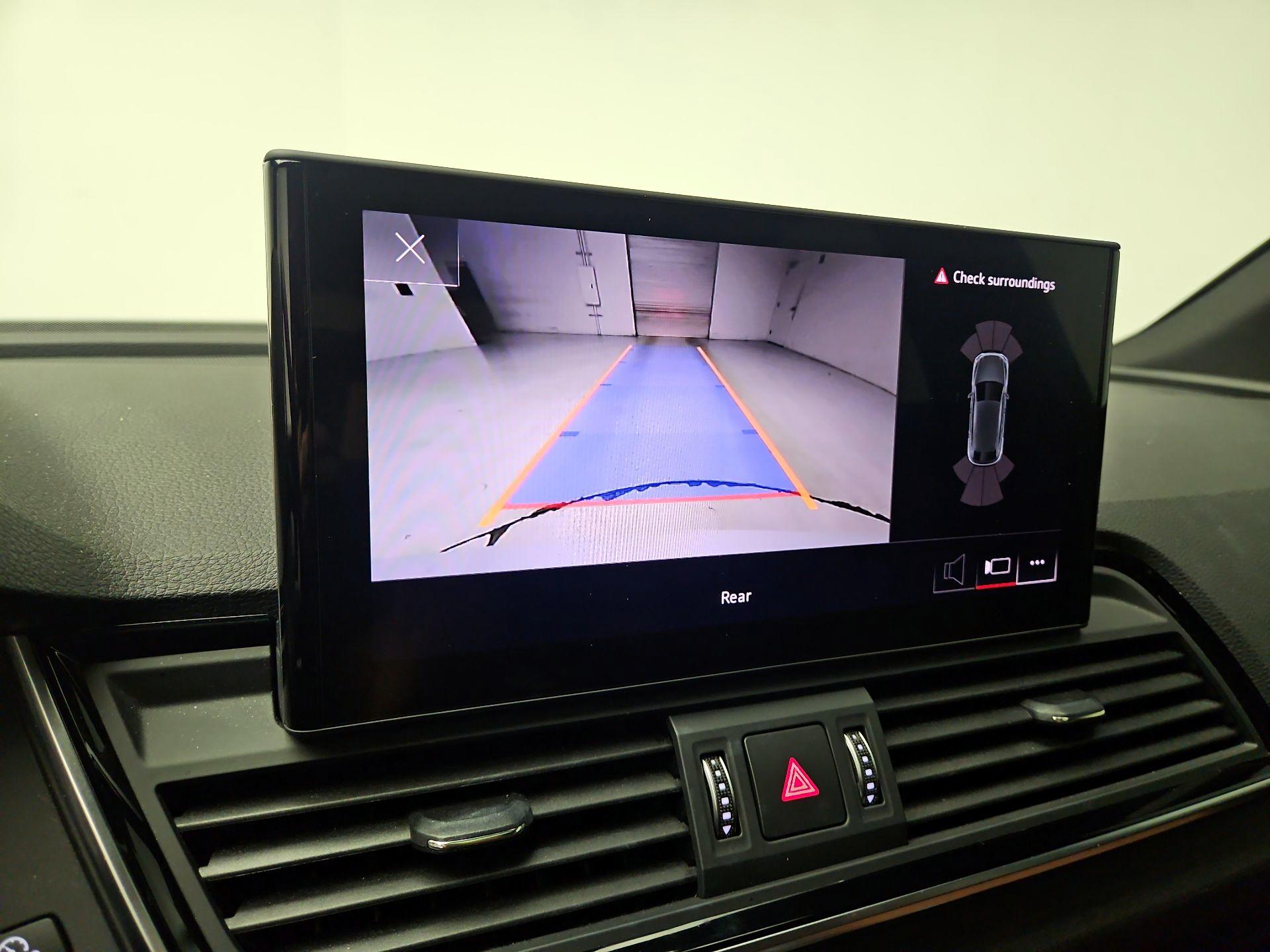 Thumbnail: 2021 Audi Q5 - 14