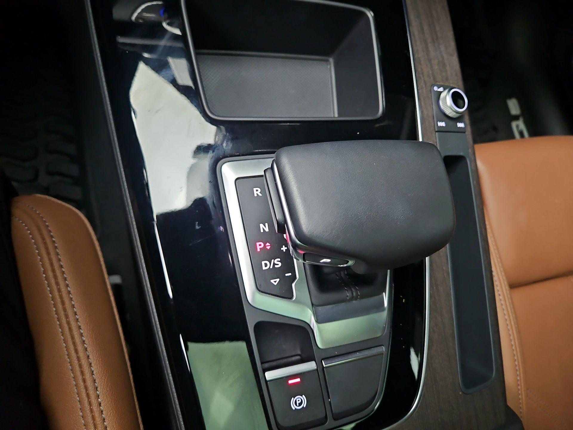 Thumbnail: 2021 Audi Q5 - 17