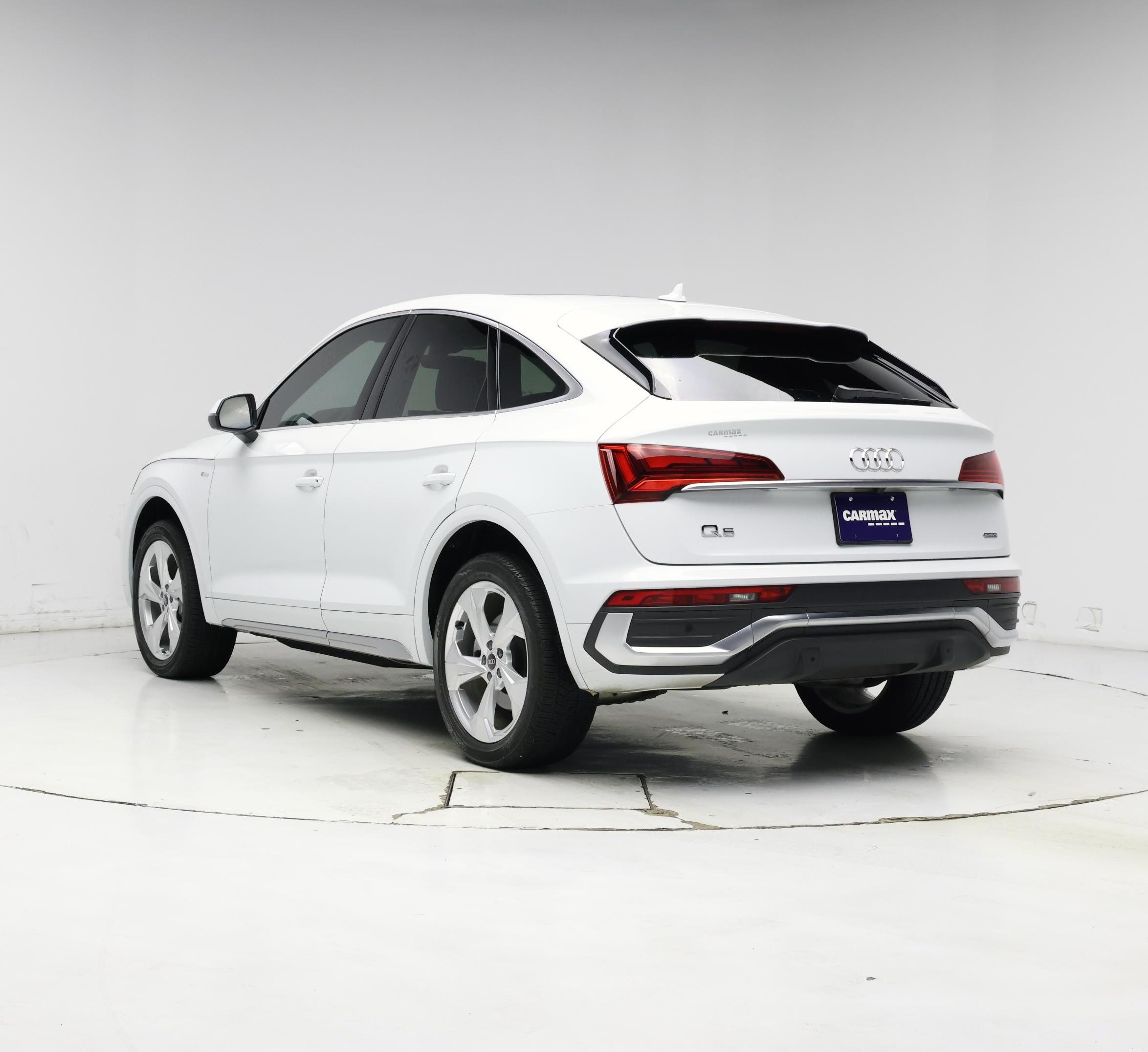 Thumbnail: 2021 Audi Q5 - 2