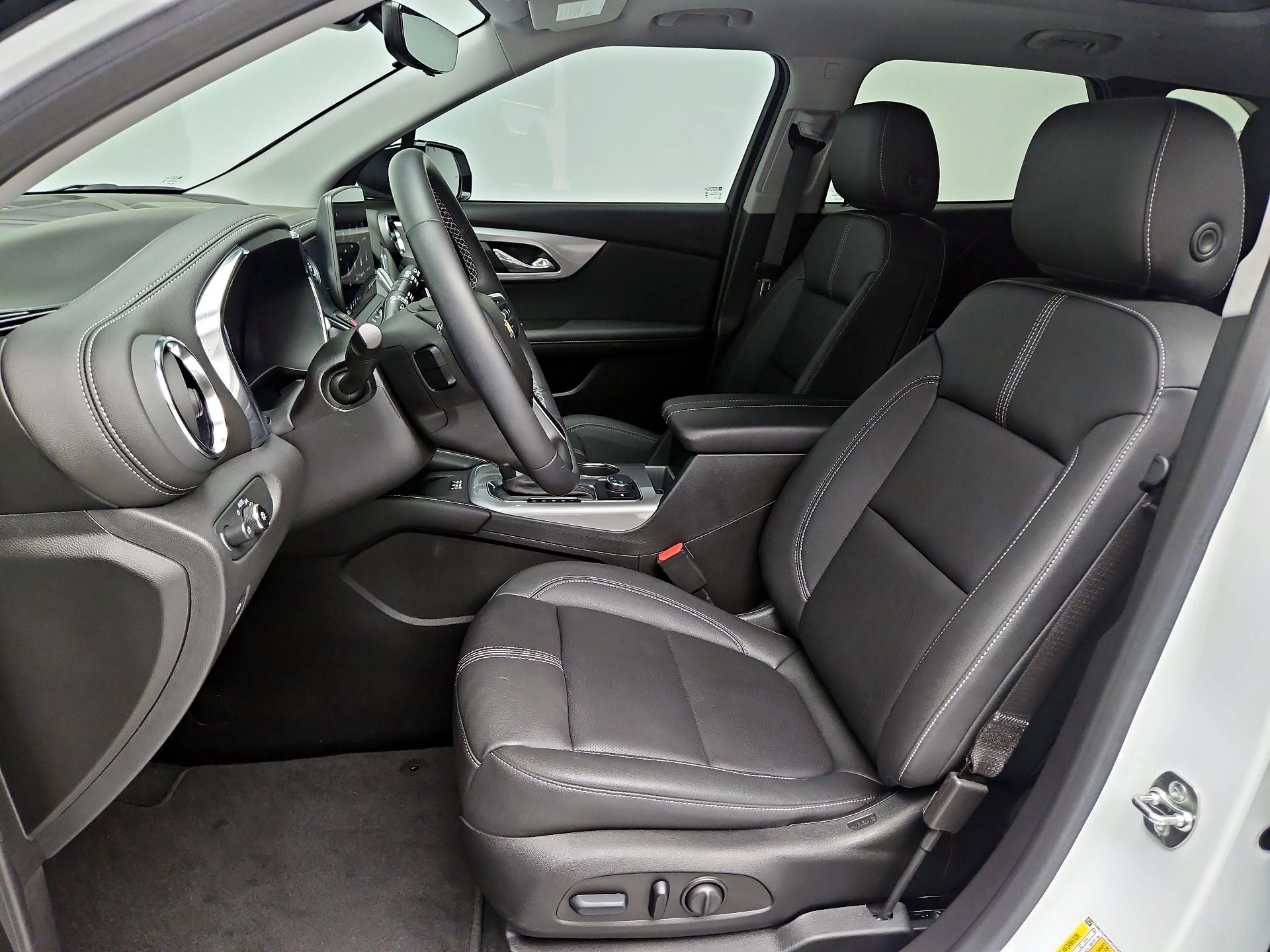 Thumbnail: 2023 Chevrolet Blazer - 11