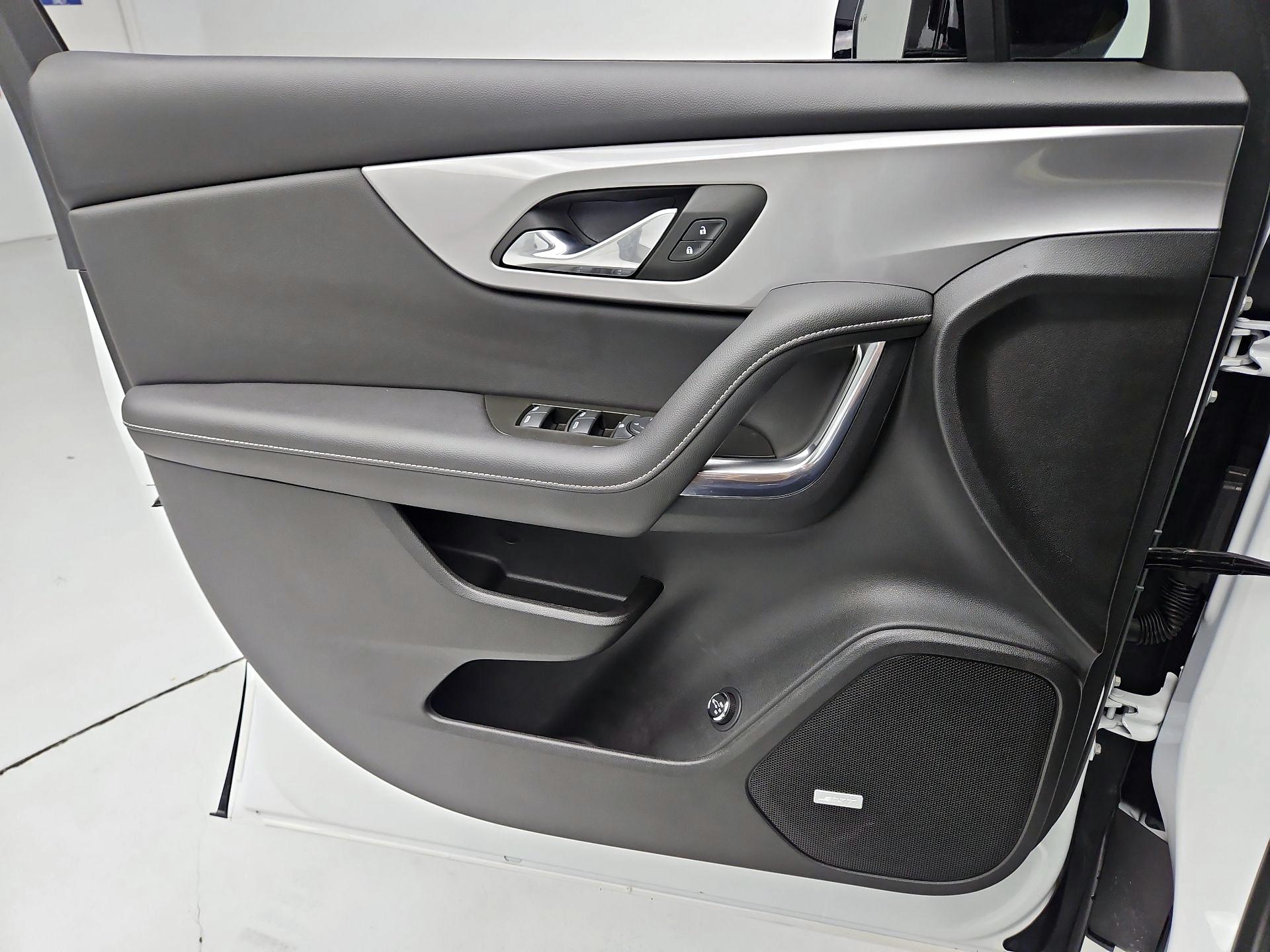 Thumbnail: 2023 Chevrolet Blazer - 12