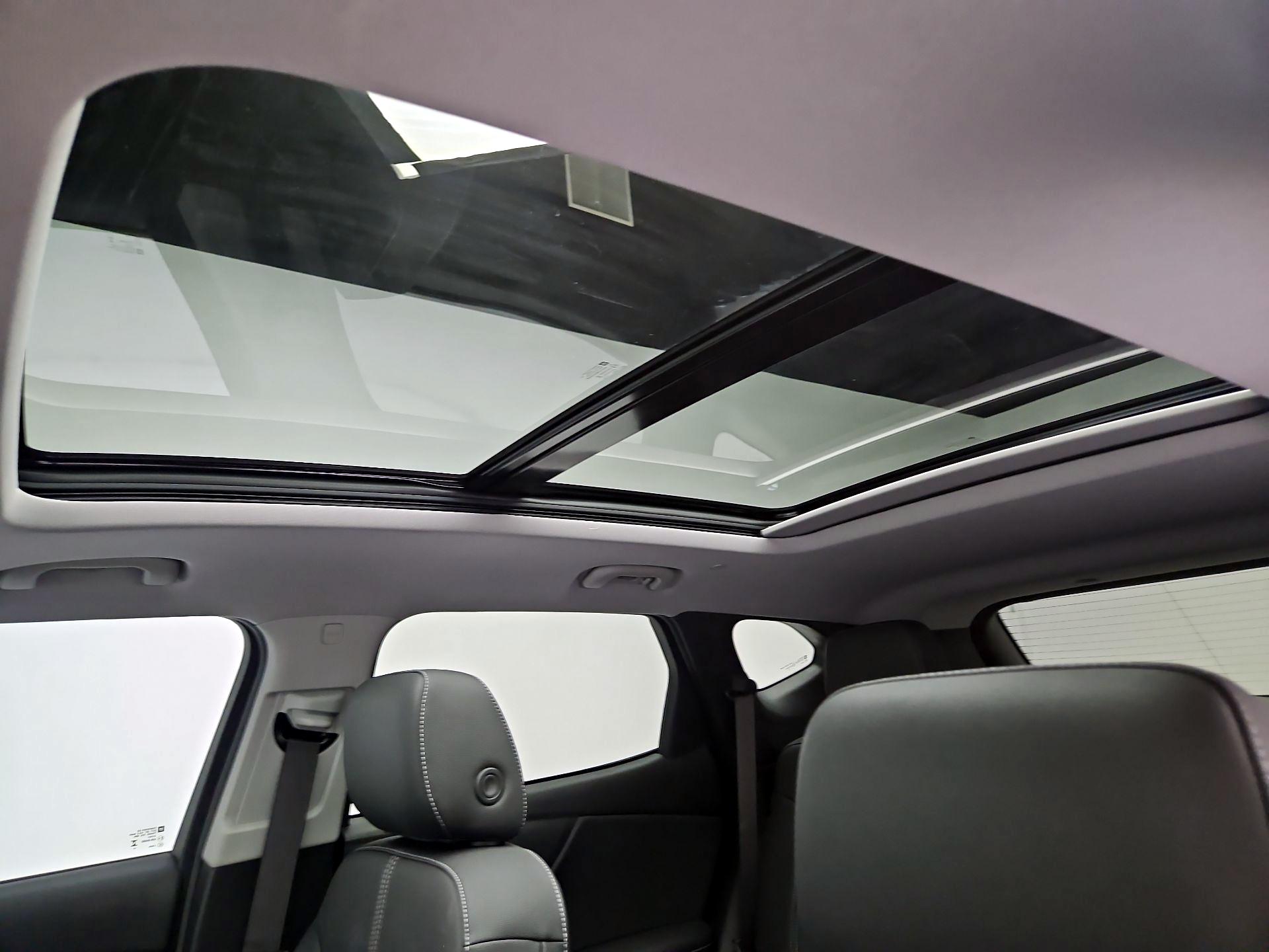 Thumbnail: 2023 Chevrolet Blazer - 19