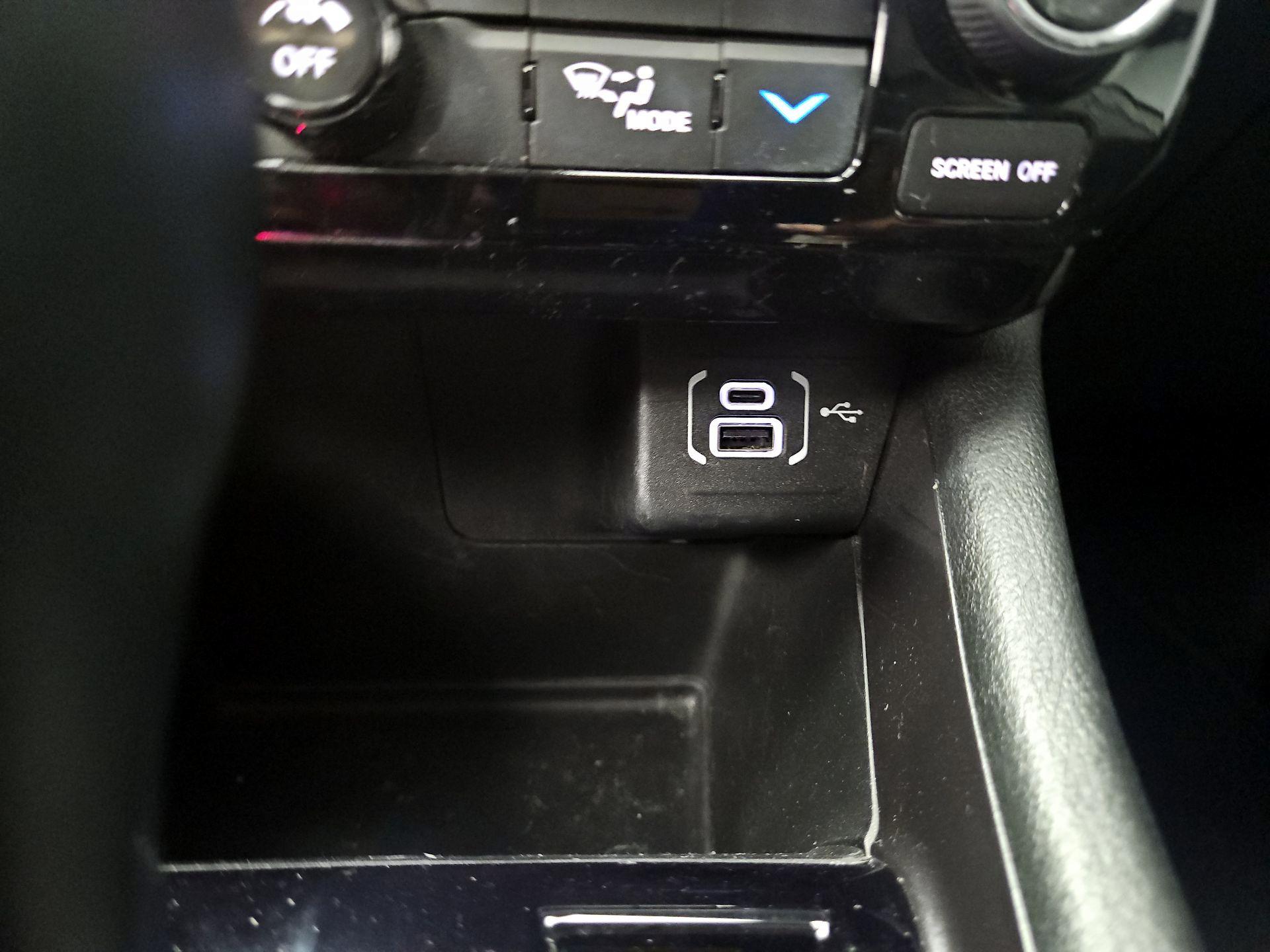 Thumbnail: 2022 Jeep Compass - 18