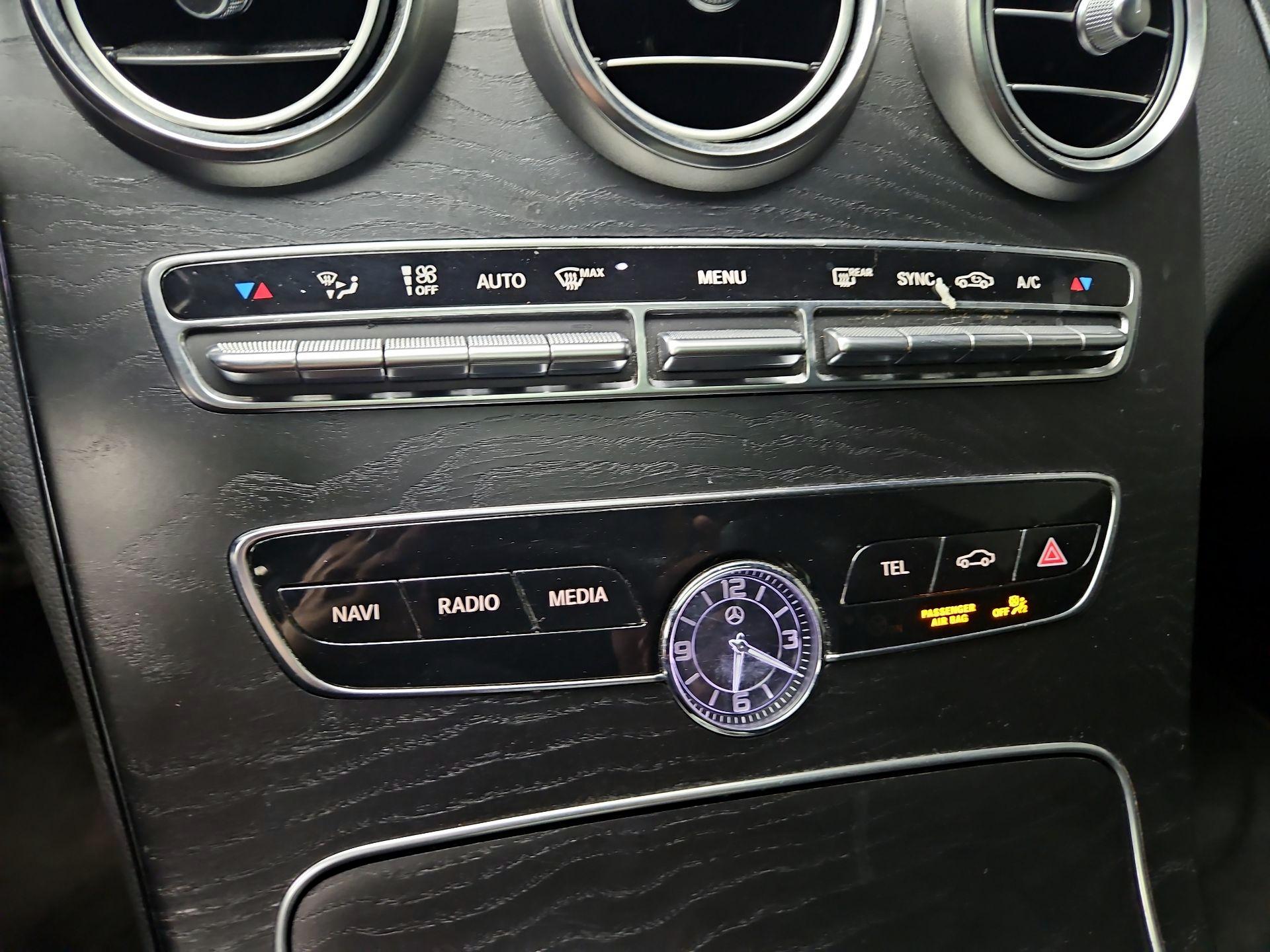 Thumbnail: 2020 Mercedes-Benz C-Class - 16