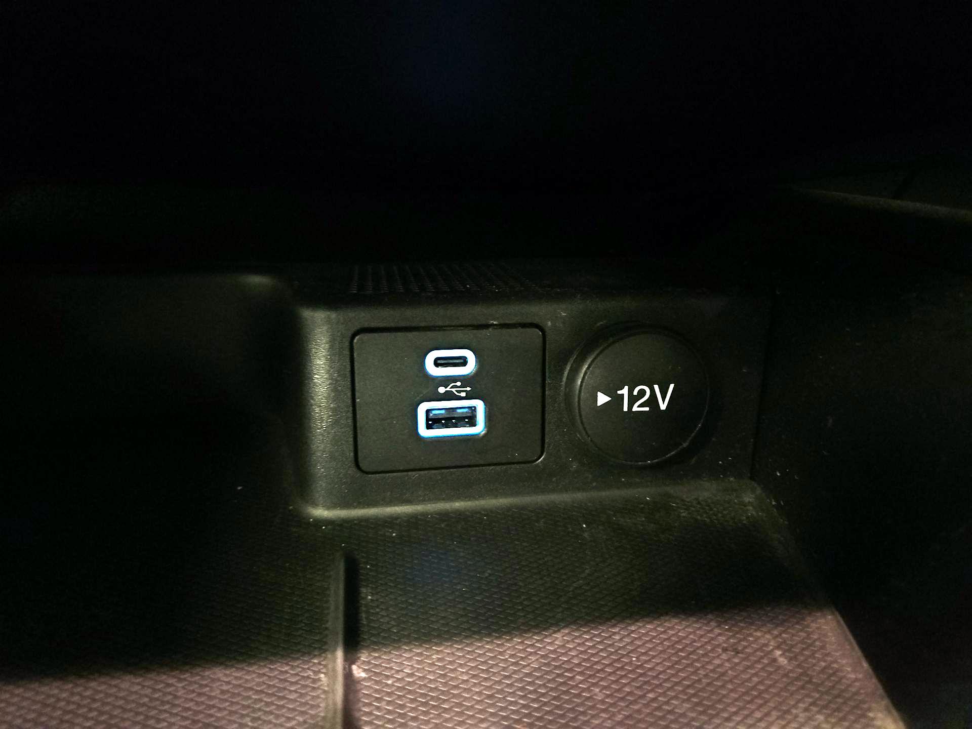 Thumbnail: 2022 Ford Escape - 18