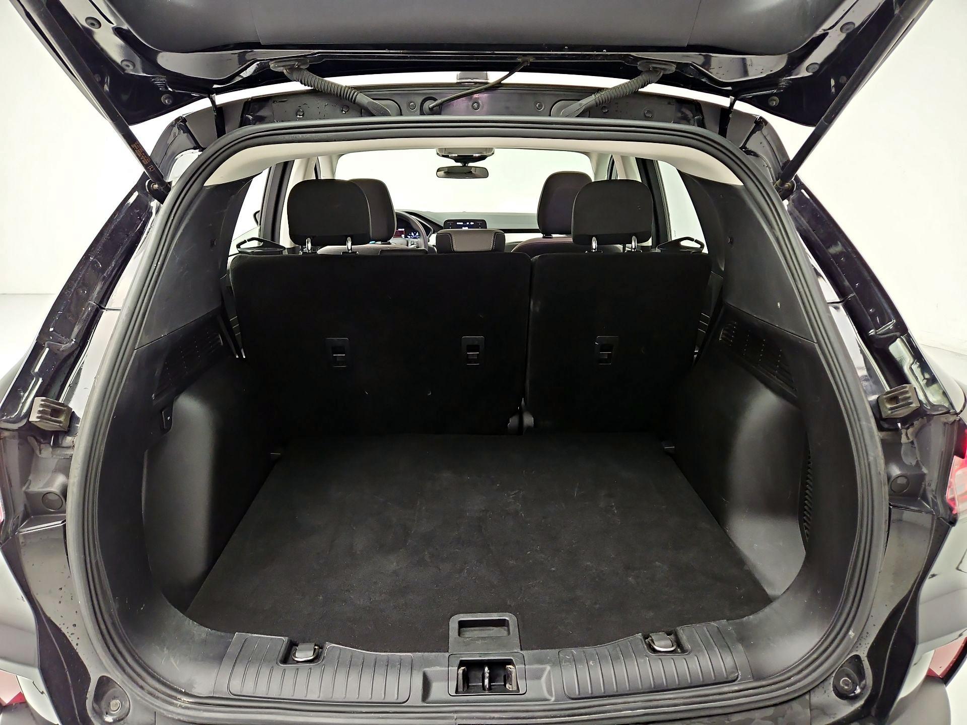 Thumbnail: 2022 Ford Escape - 20