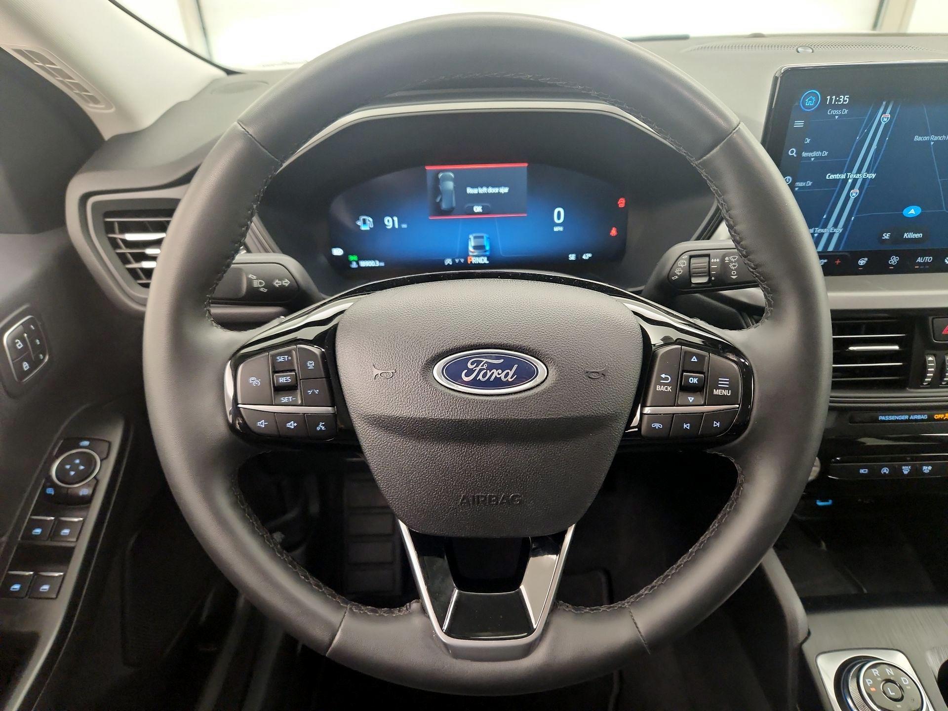 Thumbnail: 2023 Ford Escape - 10