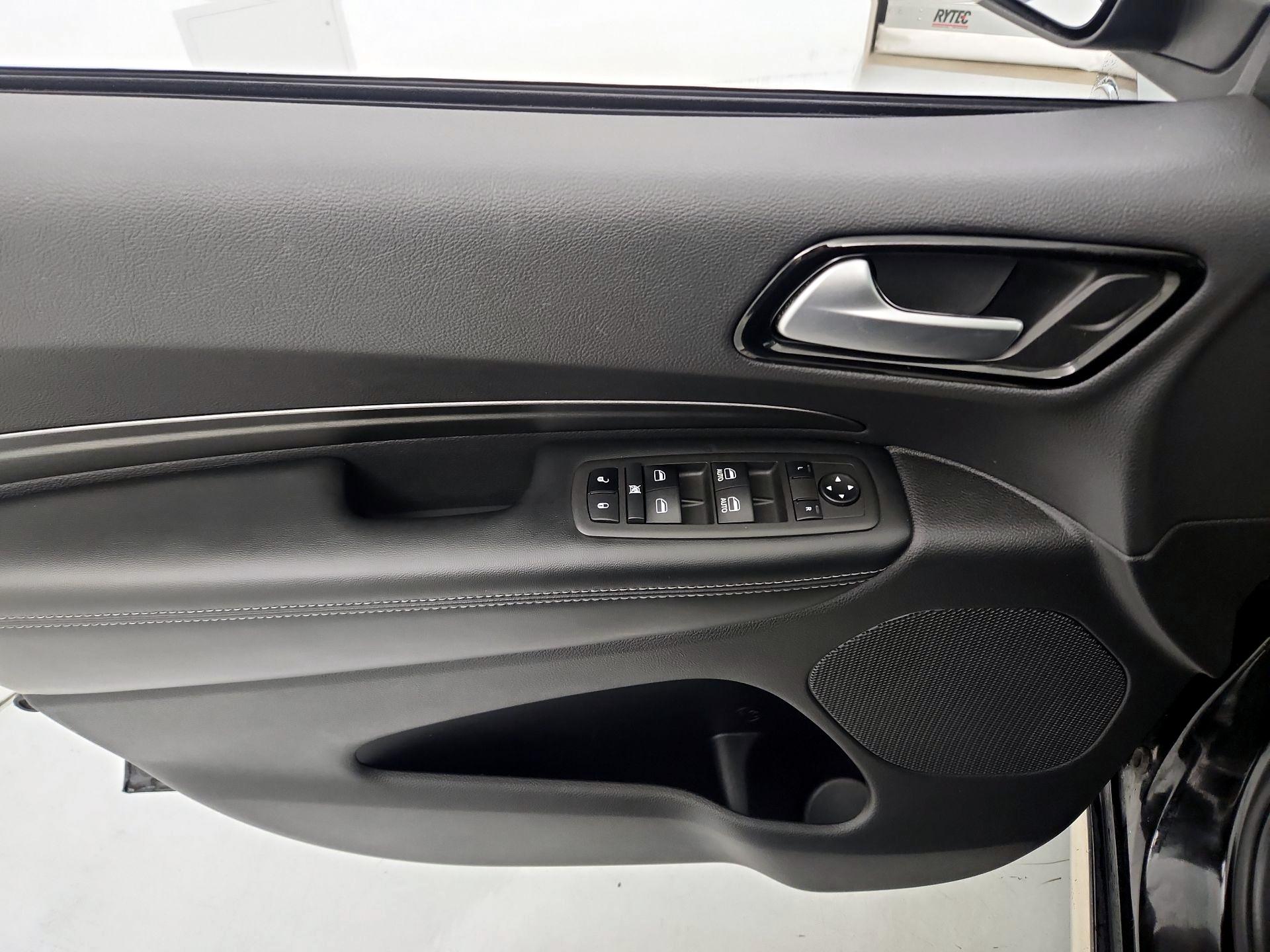 Thumbnail: 2022 Dodge Durango - 12