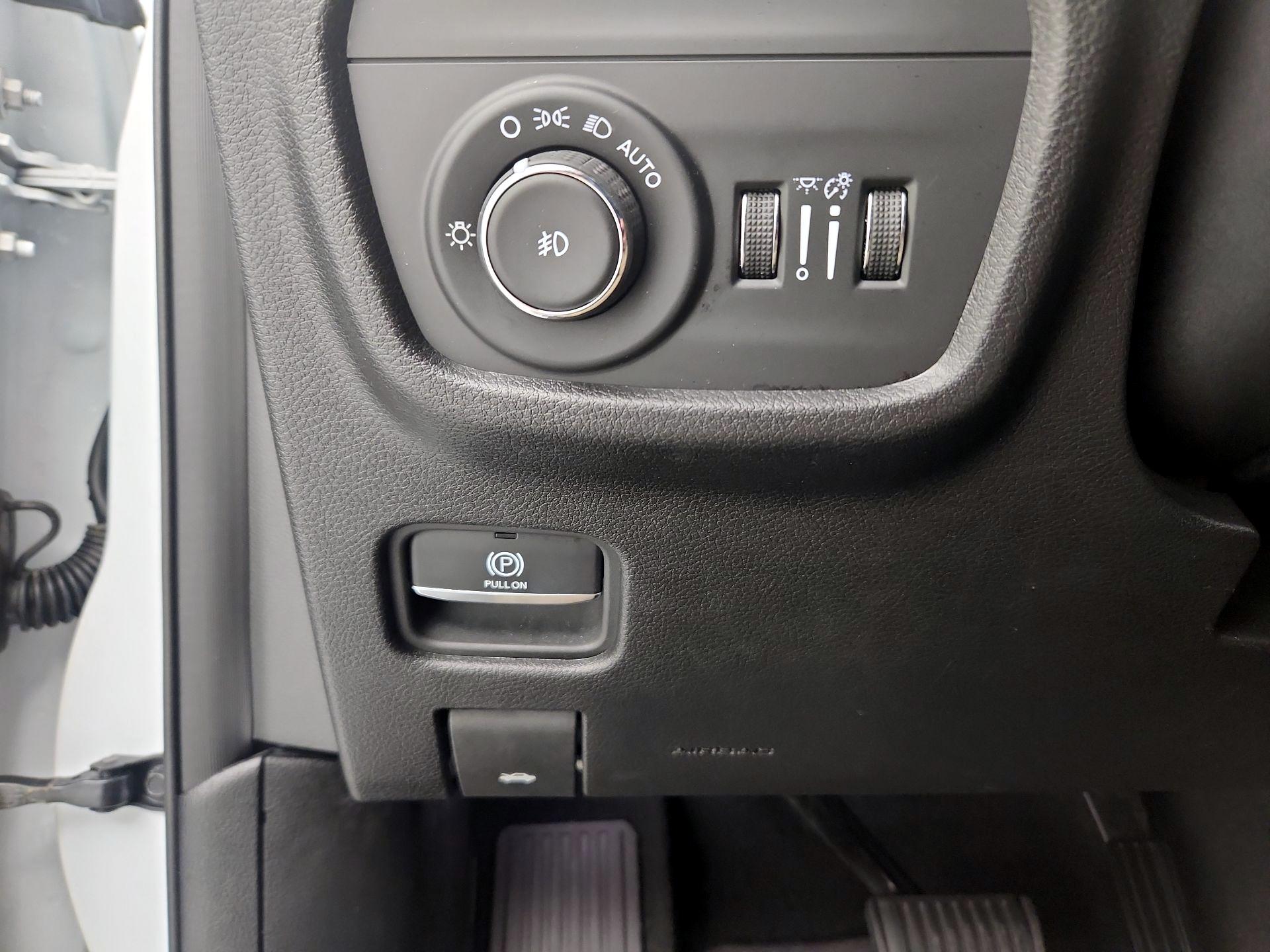 Thumbnail: 2023 Jeep Grand Cherokee L - 13