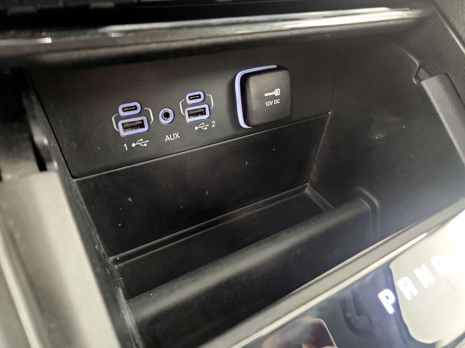 Thumbnail: 2023 Jeep Grand Cherokee L - 19