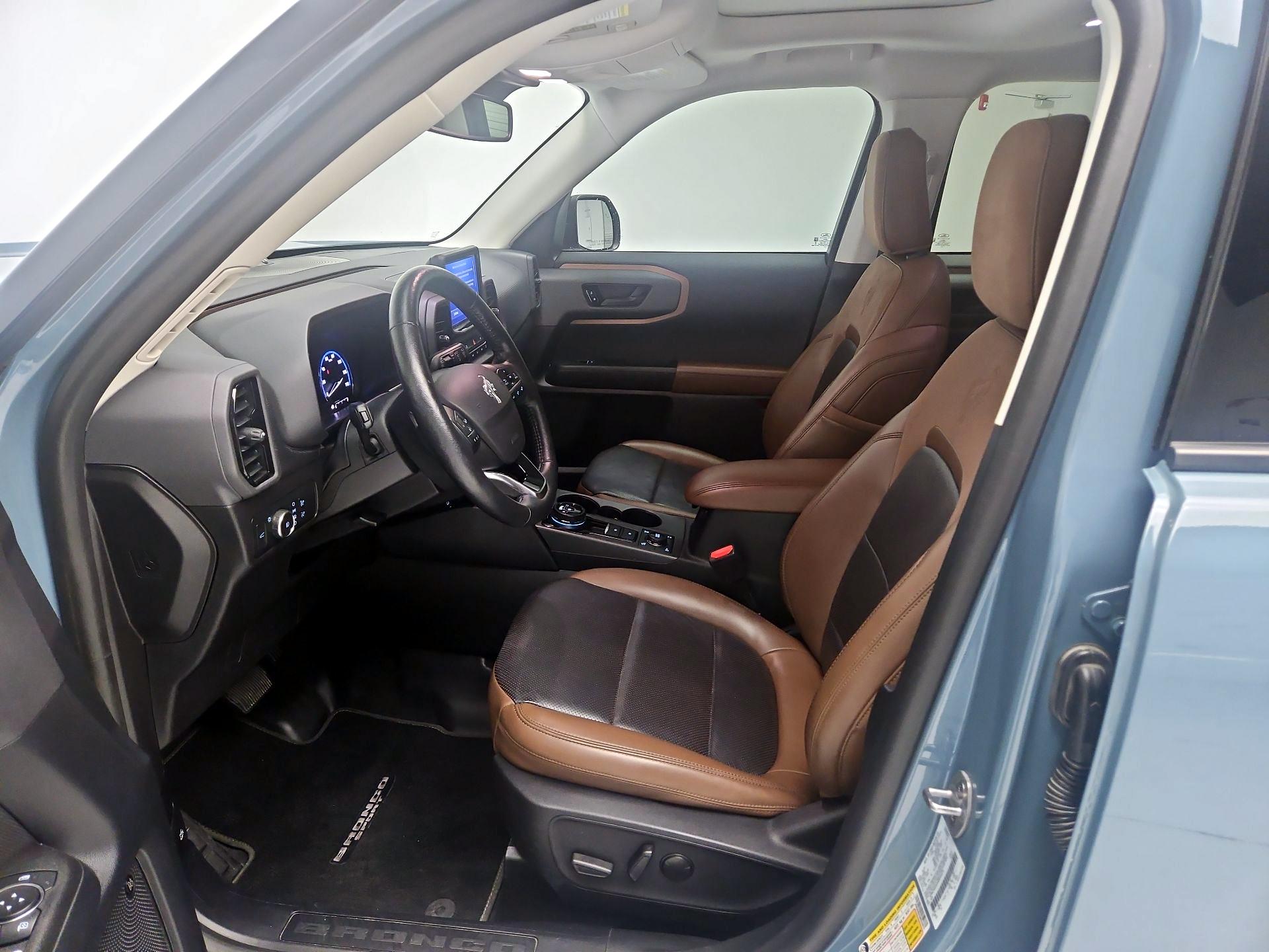 Thumbnail: 2022 Ford Bronco Sport - 11