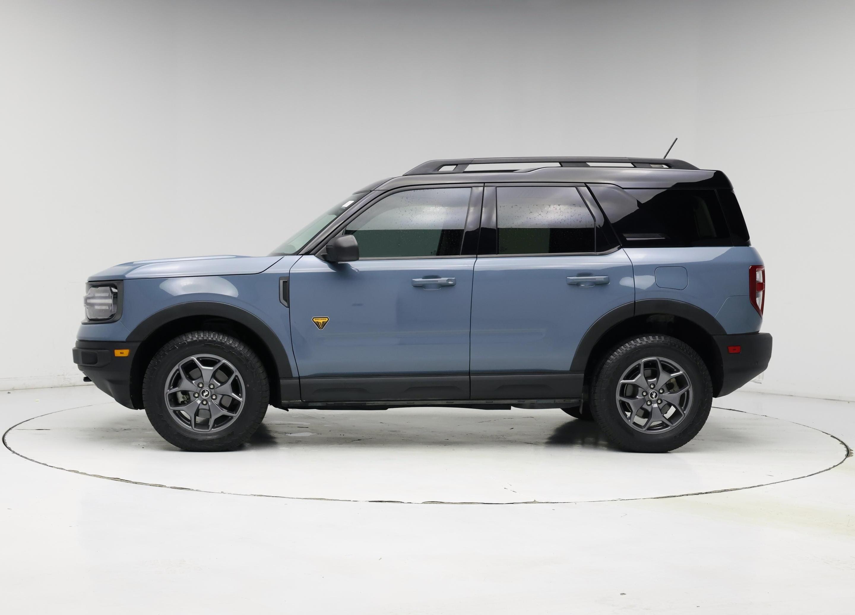 Thumbnail: 2022 Ford Bronco Sport - 3