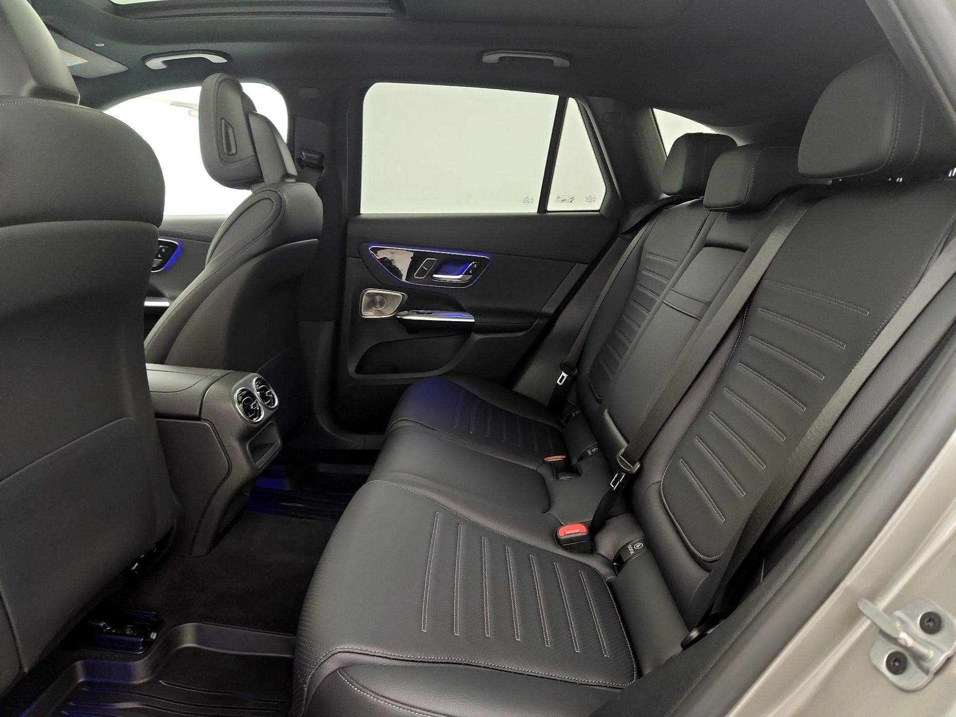 Thumbnail: 2023 Mercedes-Benz GLC - 20