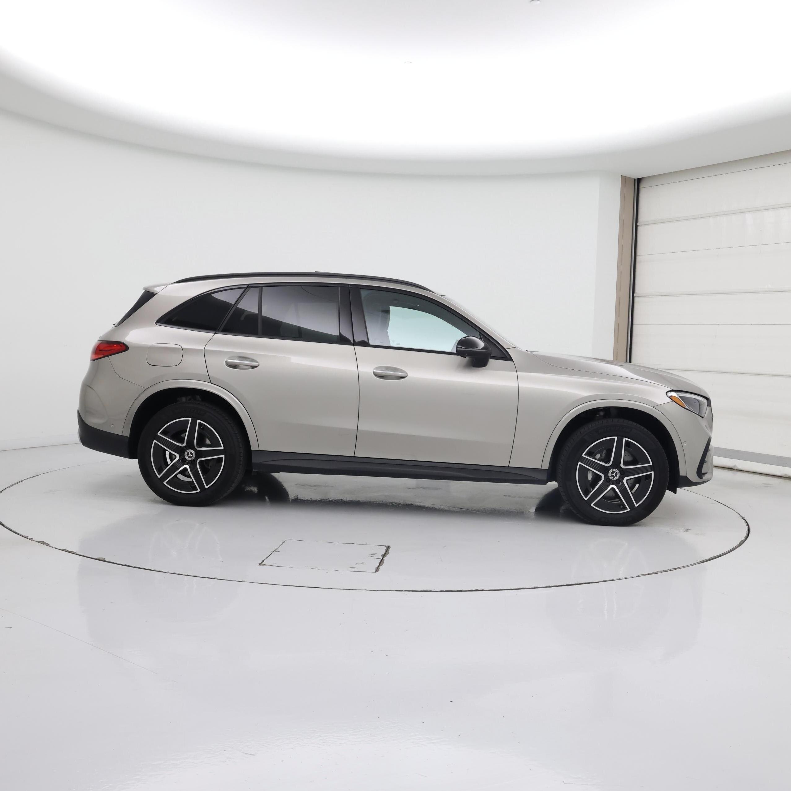 Thumbnail: 2023 Mercedes-Benz GLC - 7