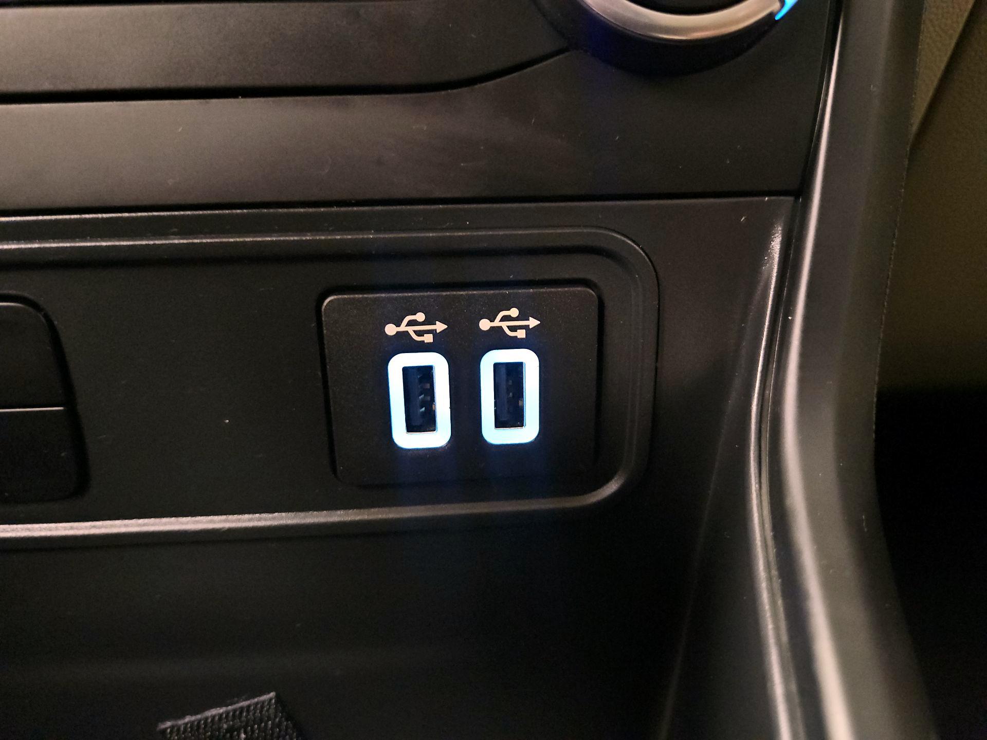 Thumbnail: 2021 Ford EcoSport - 18