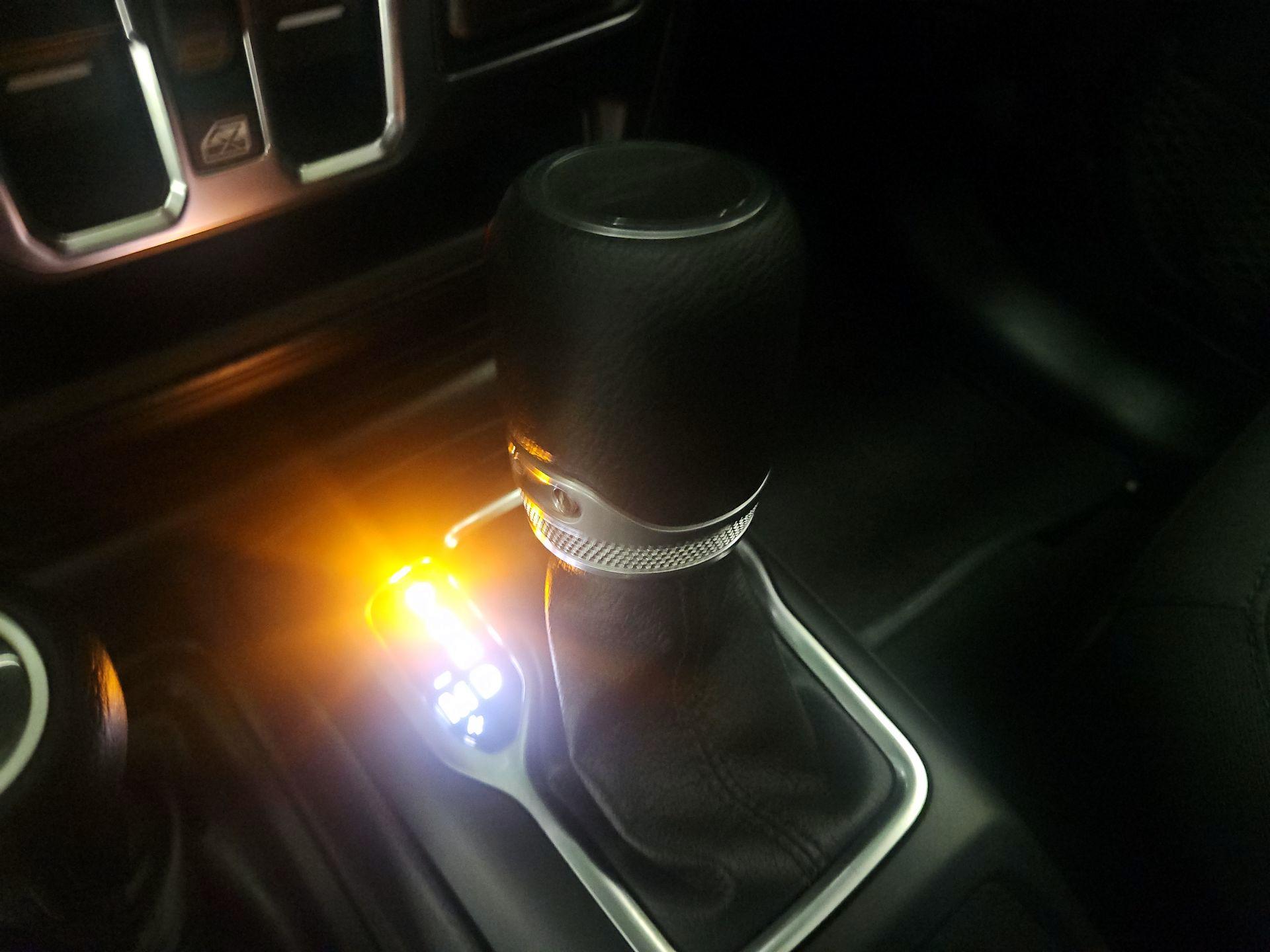 Thumbnail: 2022 Jeep Gladiator - 17