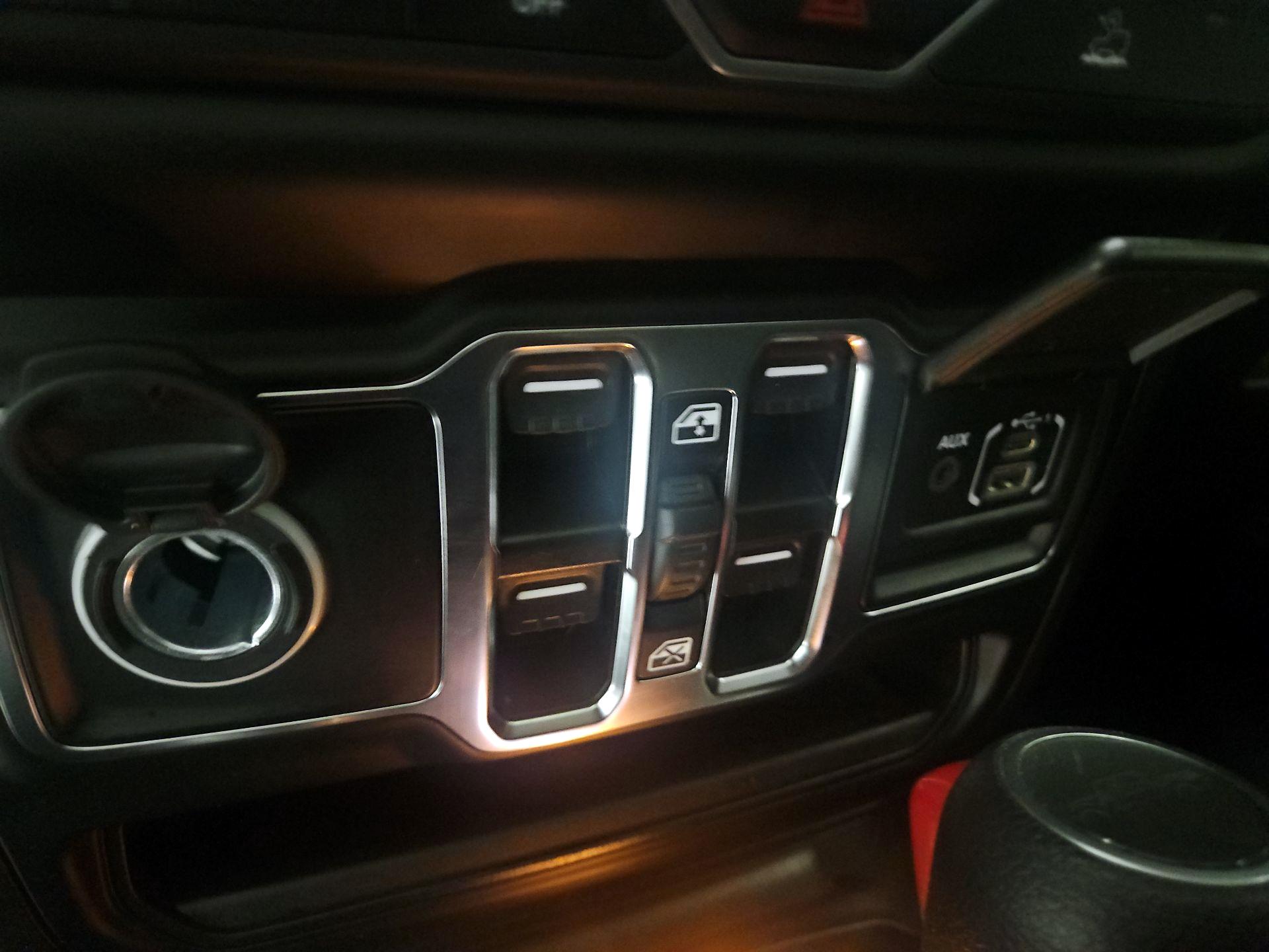 Thumbnail: 2022 Jeep Gladiator - 18