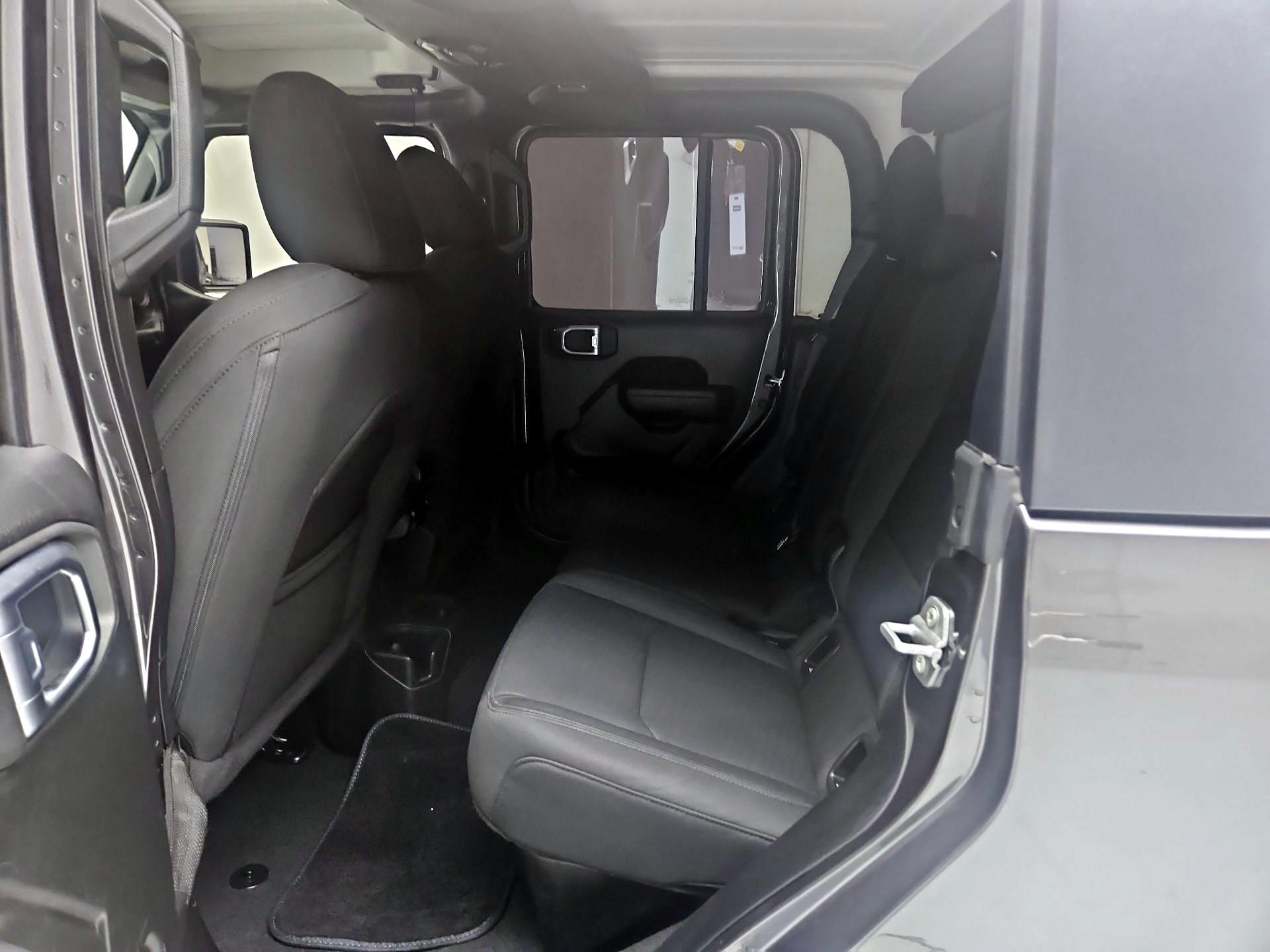 Thumbnail: 2022 Jeep Gladiator - 19