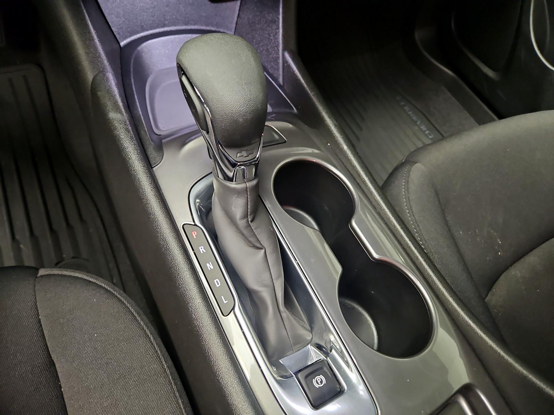 Thumbnail: 2023 Chevrolet Malibu - 17