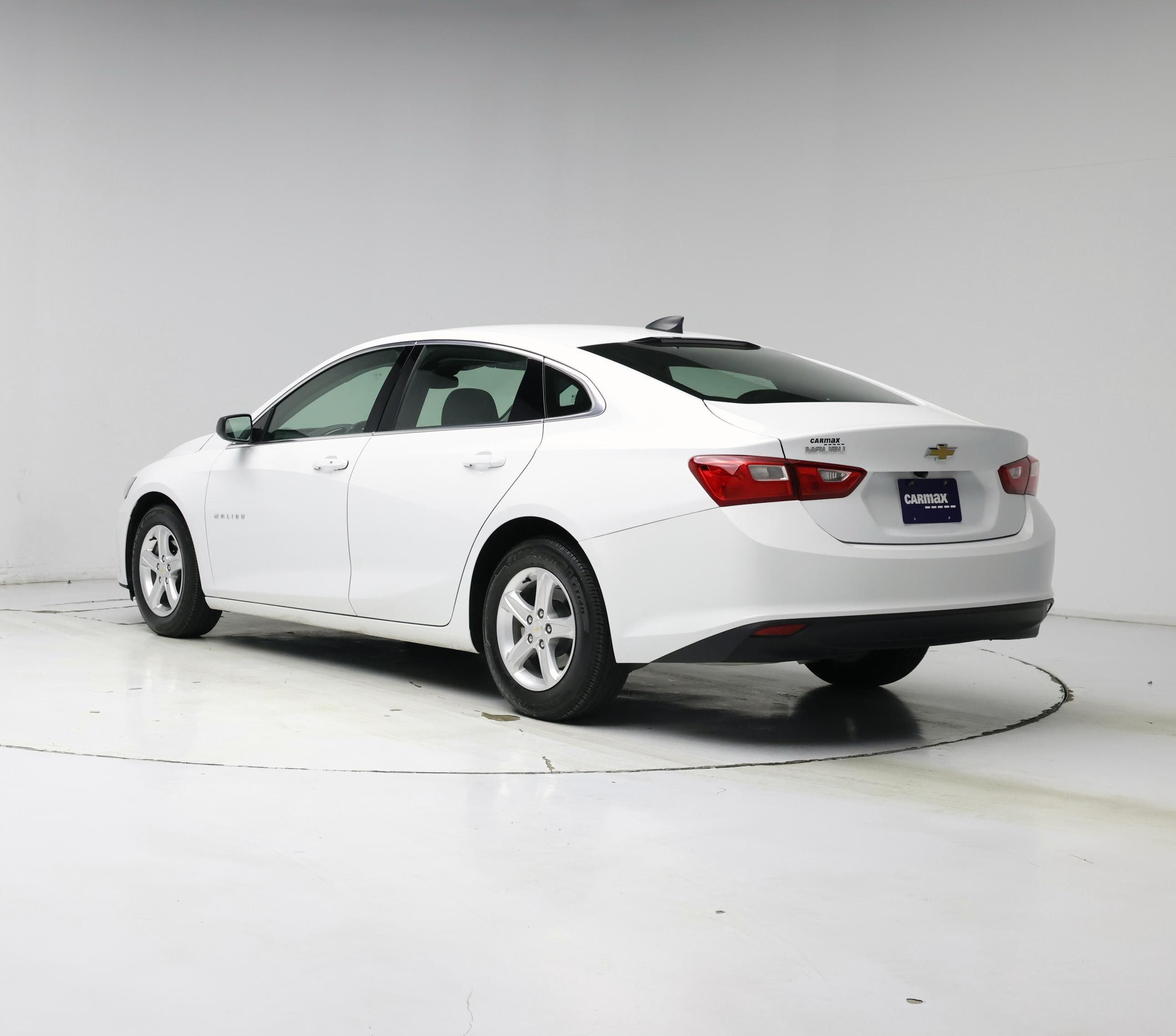 Thumbnail: 2023 Chevrolet Malibu - 2