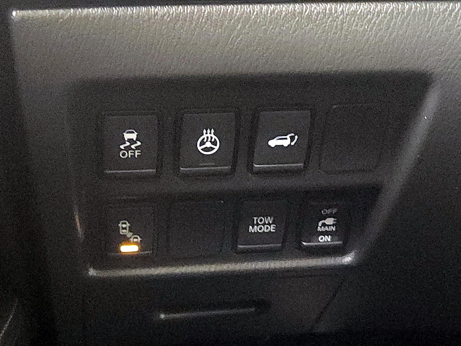 Thumbnail: 2020 Nissan Pathfinder - 13