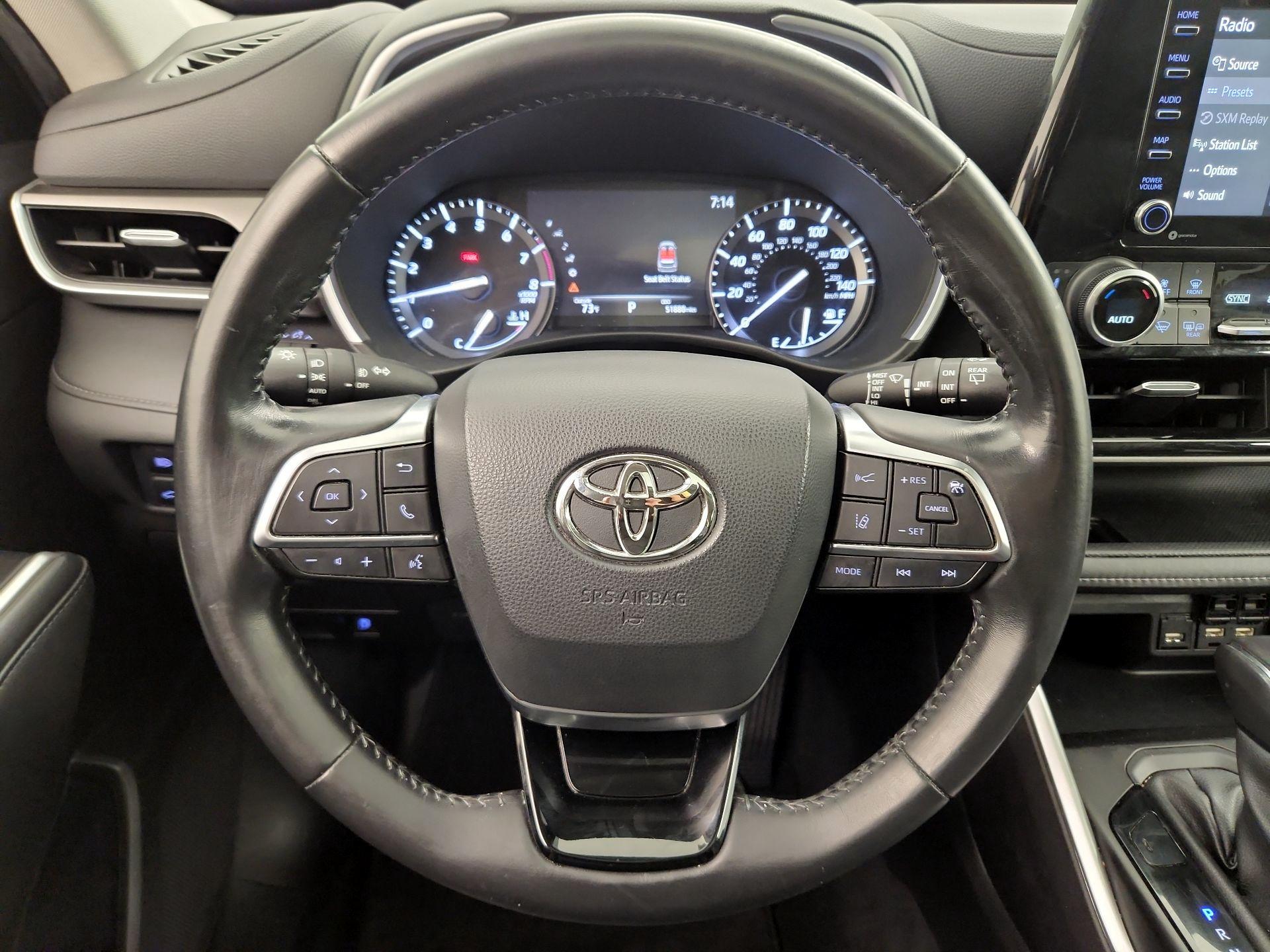 Thumbnail: 2021 Toyota Highlander - 10