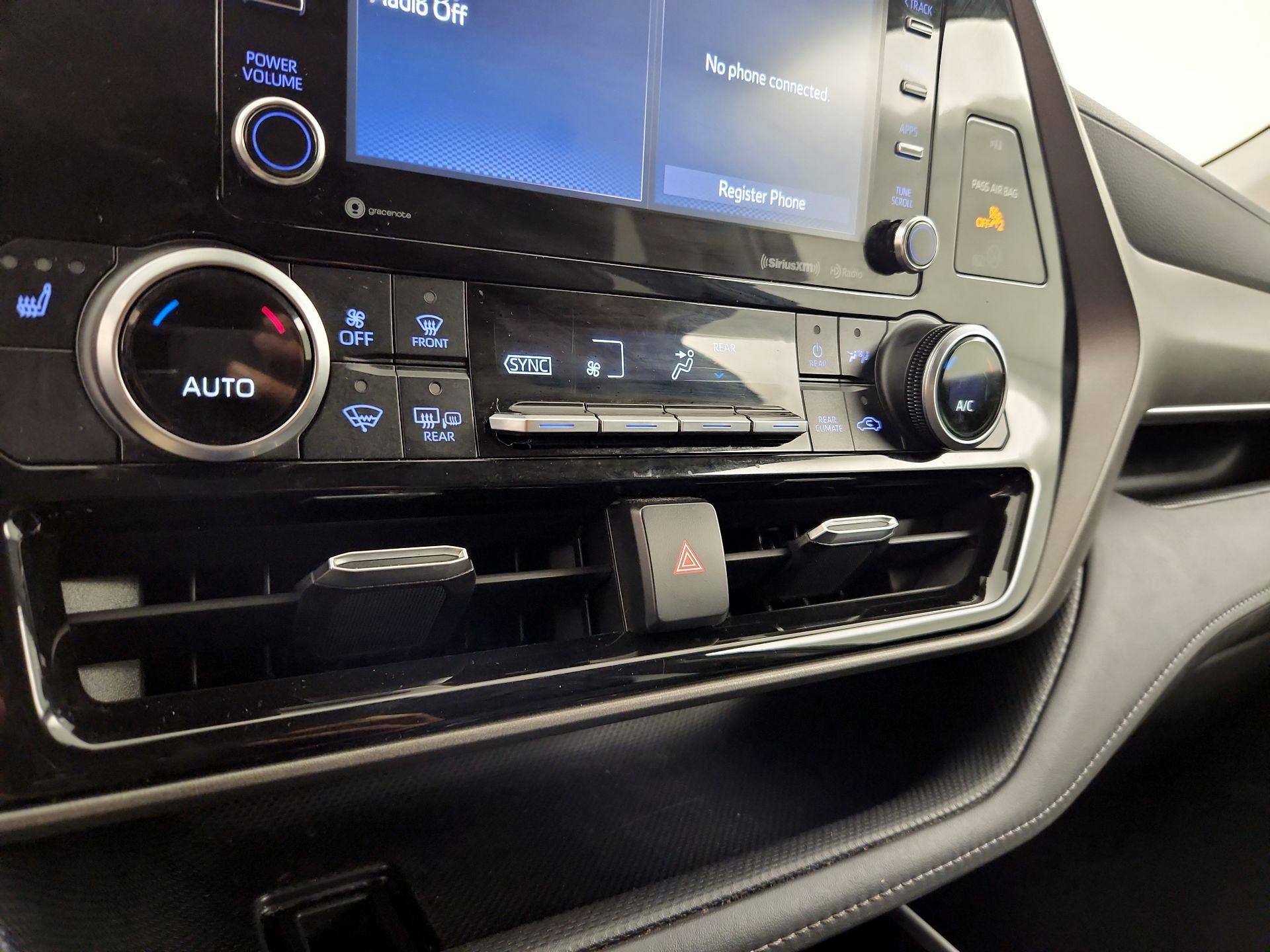 Thumbnail: 2021 Toyota Highlander - 16