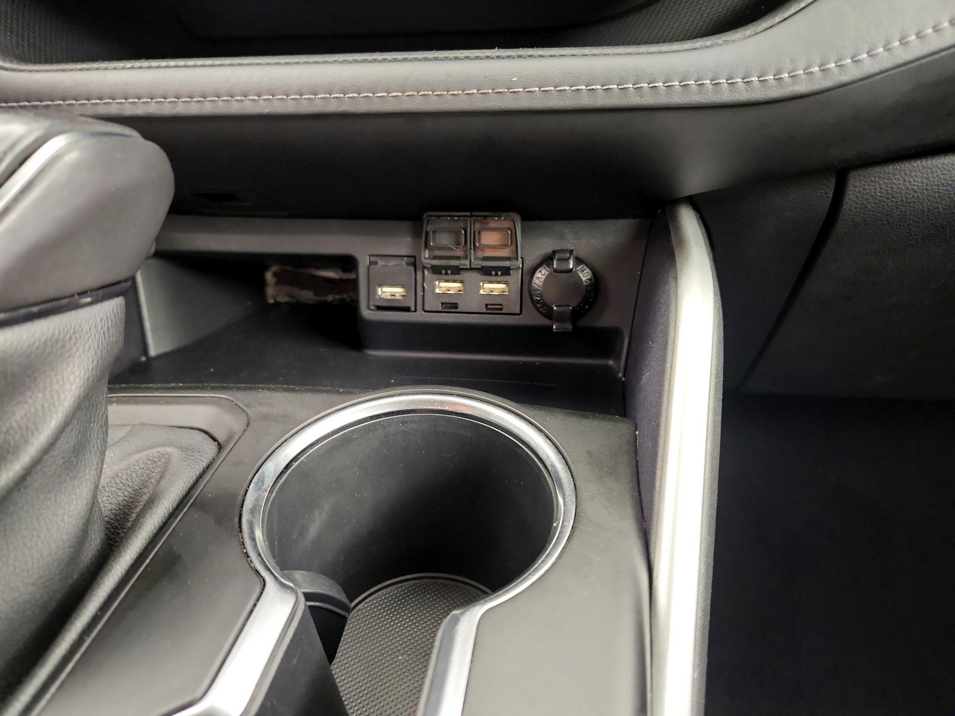 Thumbnail: 2021 Toyota Highlander - 18