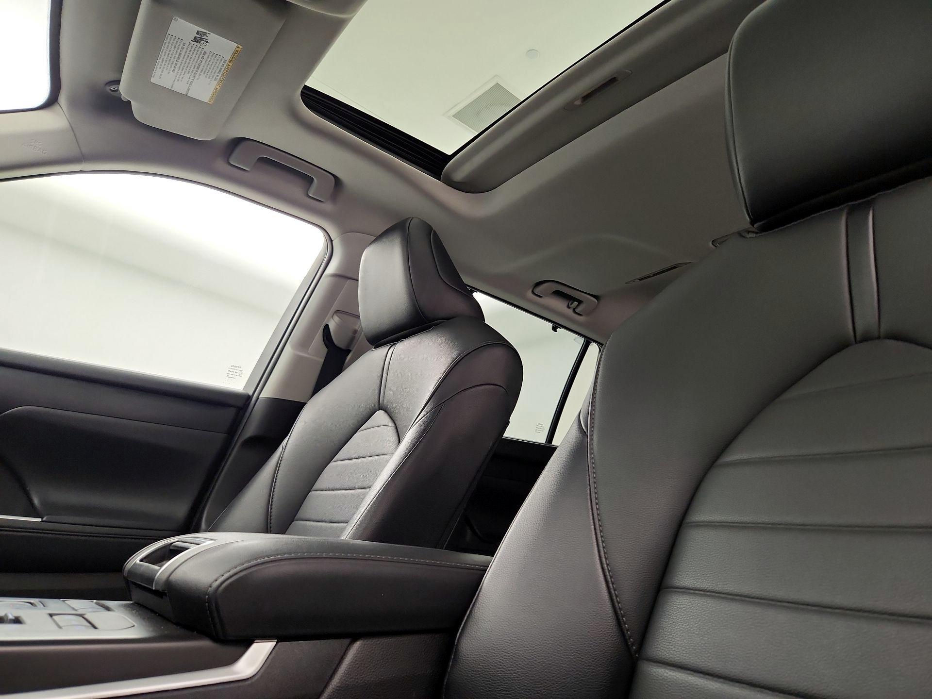 Thumbnail: 2021 Toyota Highlander - 19