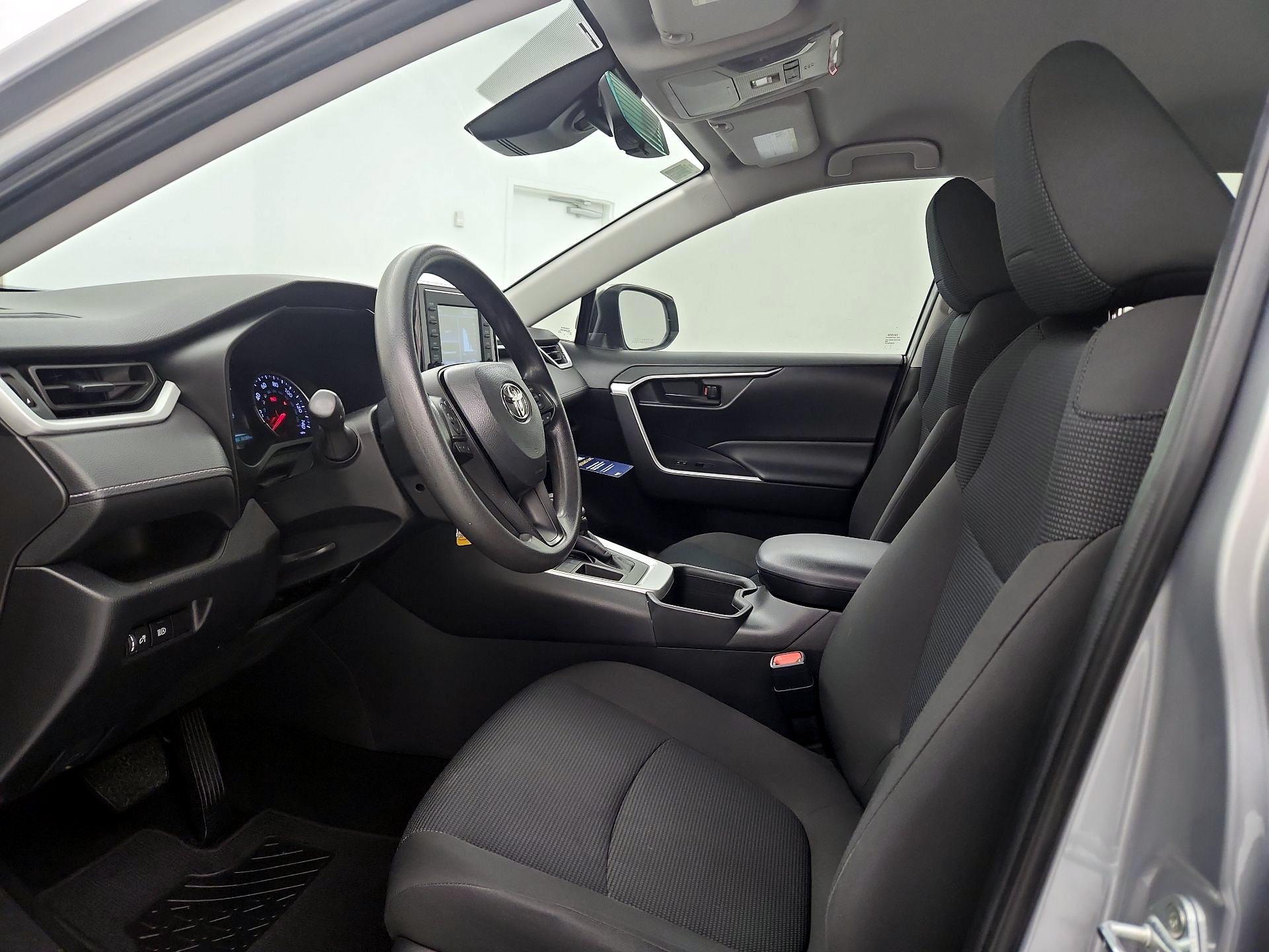 Thumbnail: 2022 Toyota RAV4 - 11