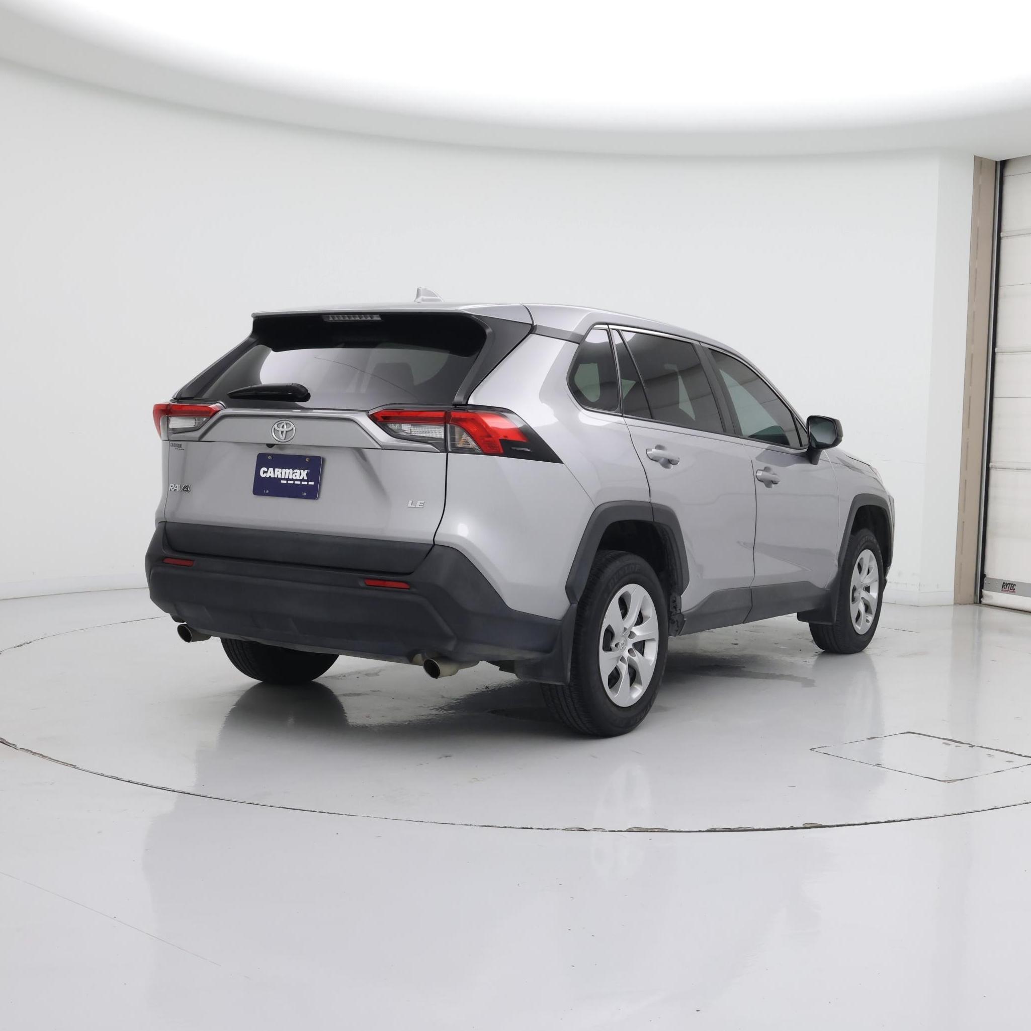 Thumbnail: 2022 Toyota RAV4 - 8
