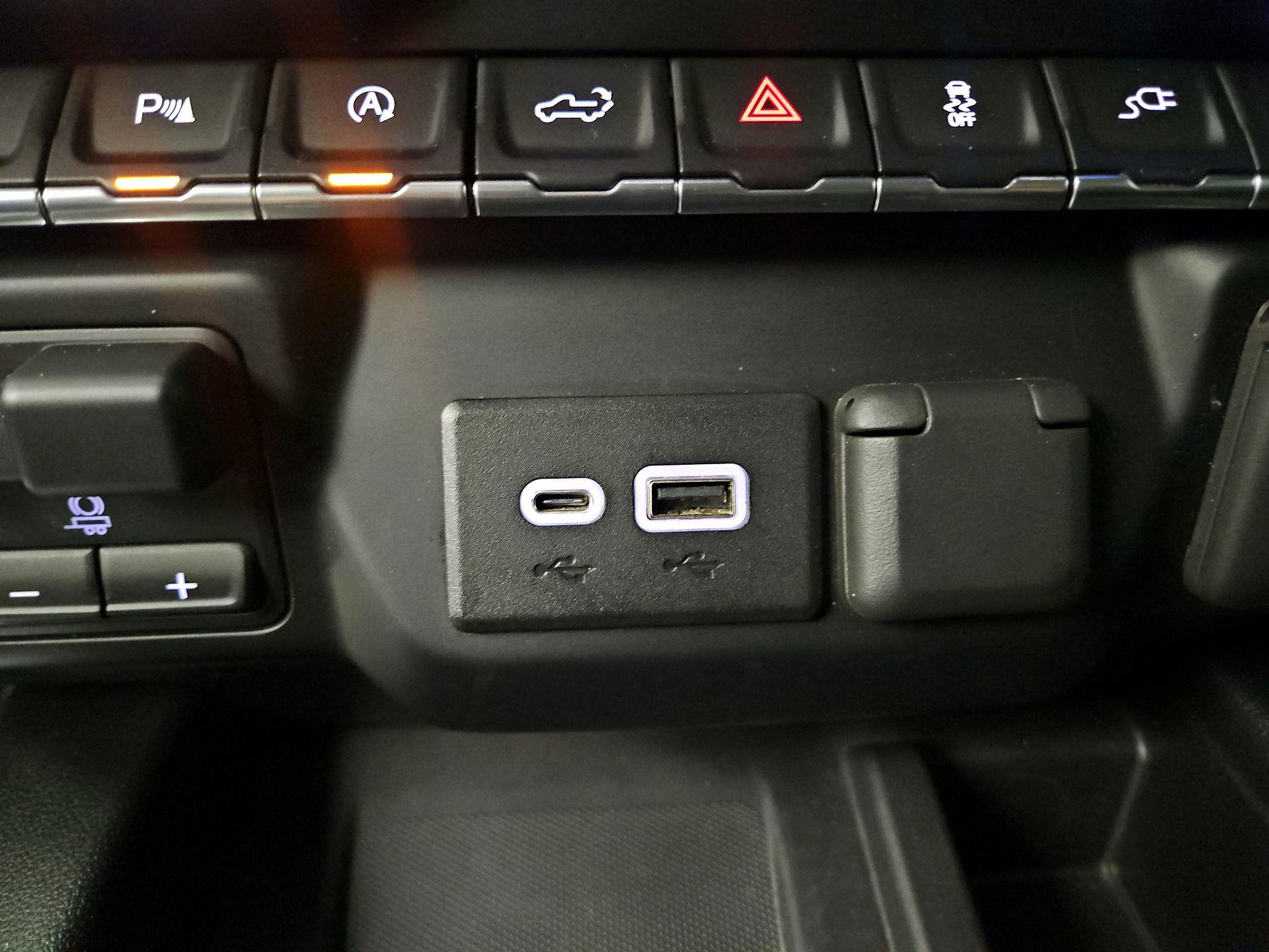 Thumbnail: 2020 GMC Sierra 1500 - 18