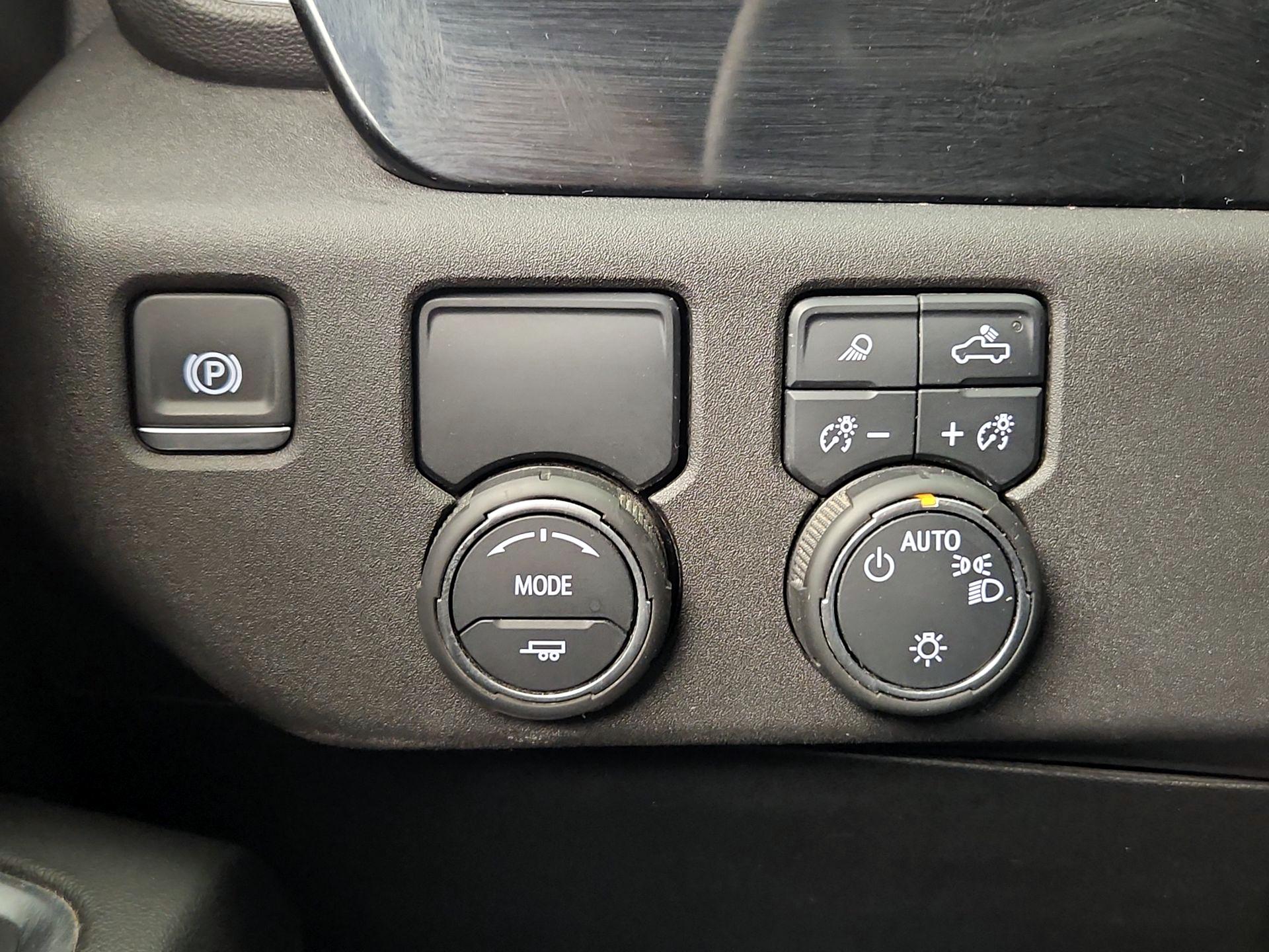 Thumbnail: 2024 Chevrolet Silverado 1500 - 13