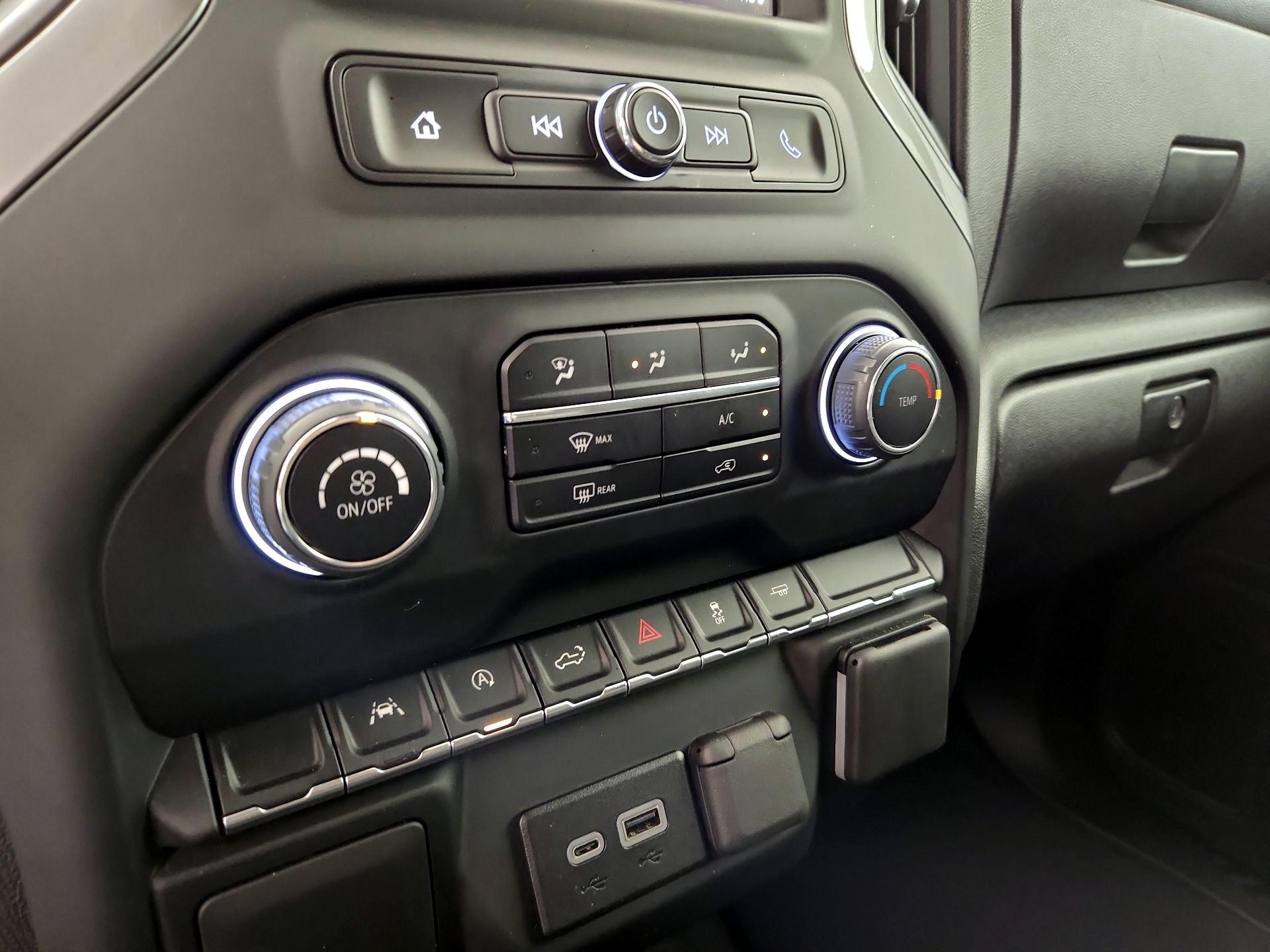 Thumbnail: 2024 Chevrolet Silverado 1500 - 16