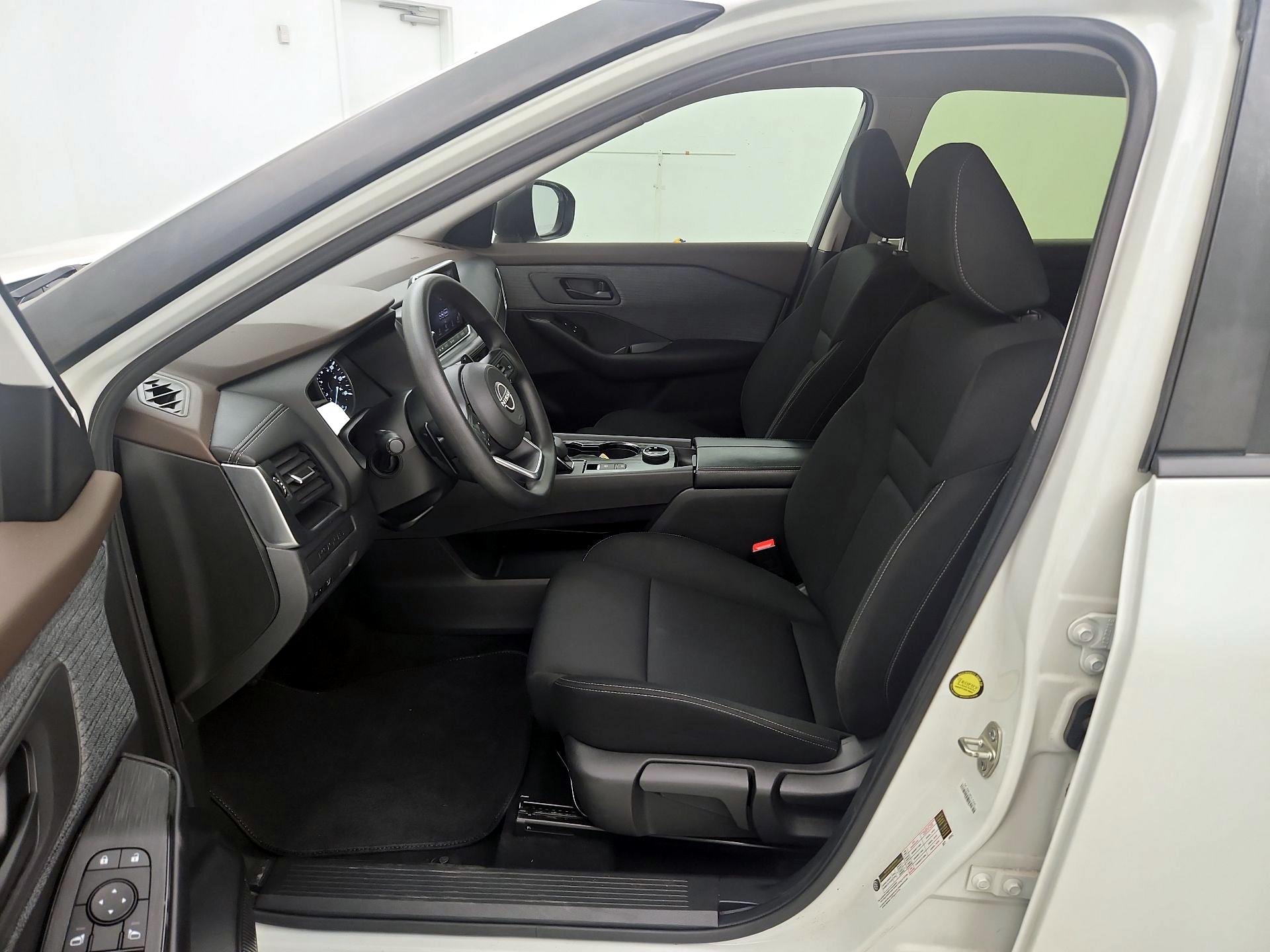 Thumbnail: 2023 Nissan Rogue - 11