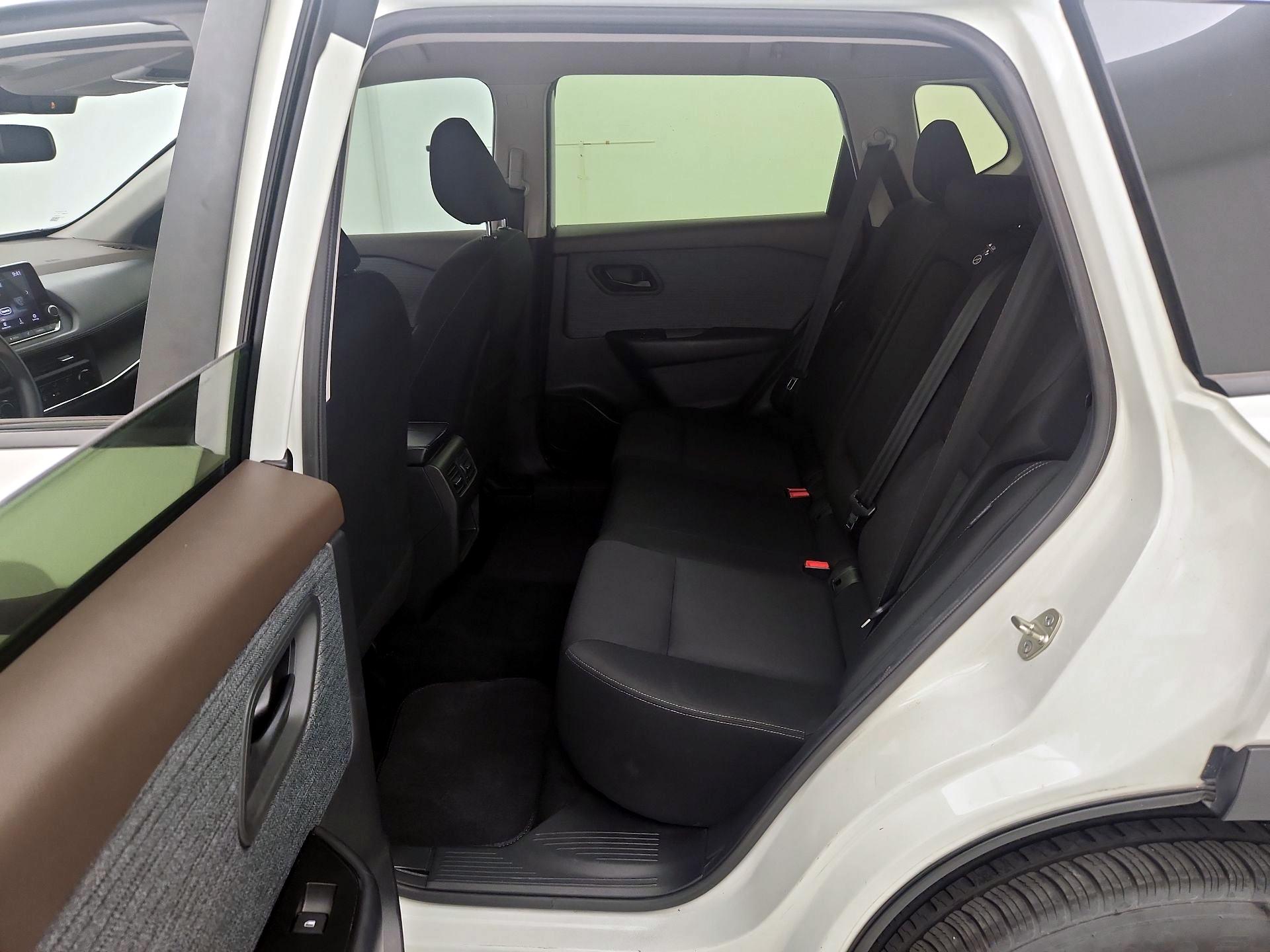 Thumbnail: 2023 Nissan Rogue - 19