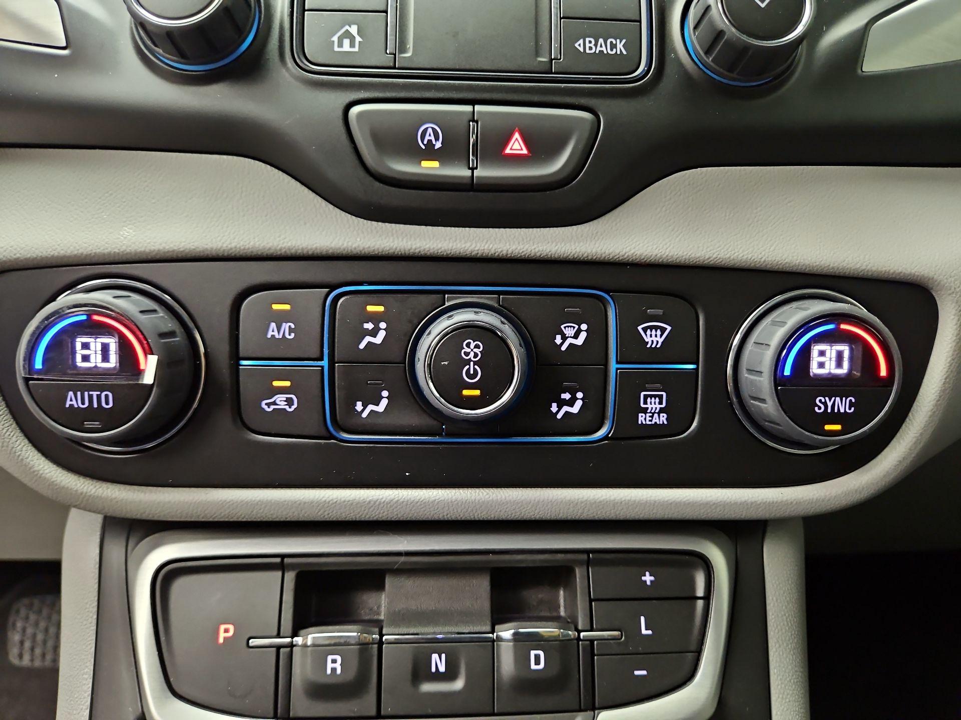 Thumbnail: 2023 GMC Terrain - 16