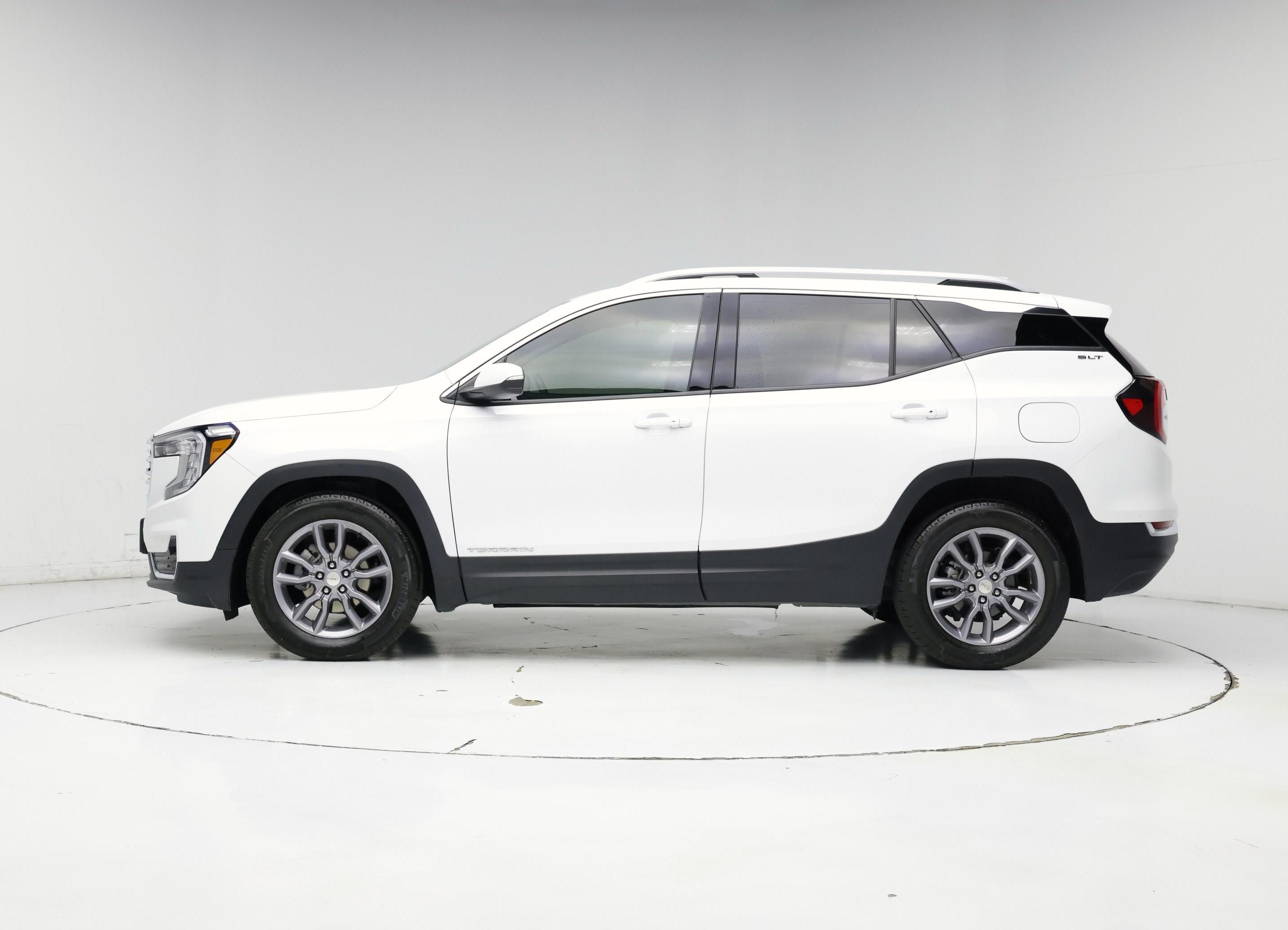 Thumbnail: 2023 GMC Terrain - 3