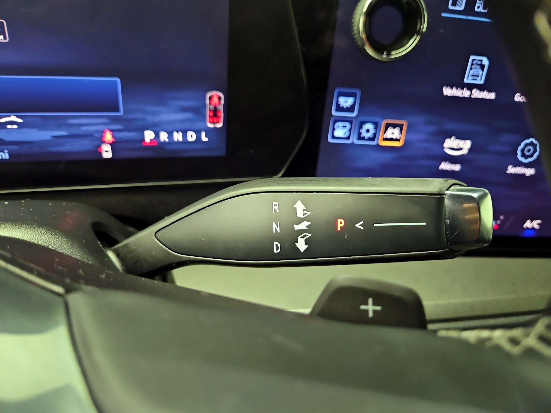 Thumbnail: 2024 Chevrolet Traverse - 17