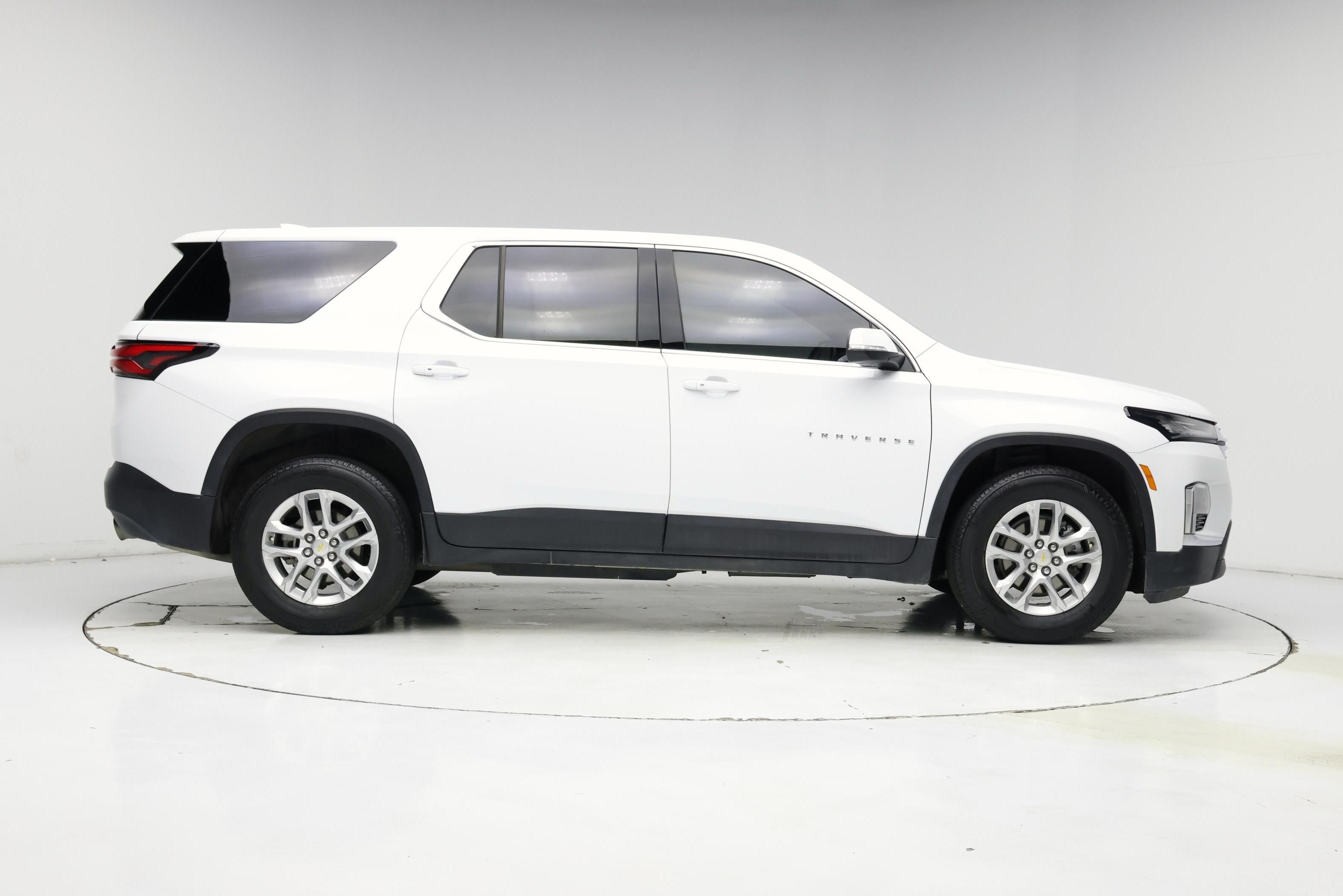 Thumbnail: 2023 Chevrolet Traverse - 7