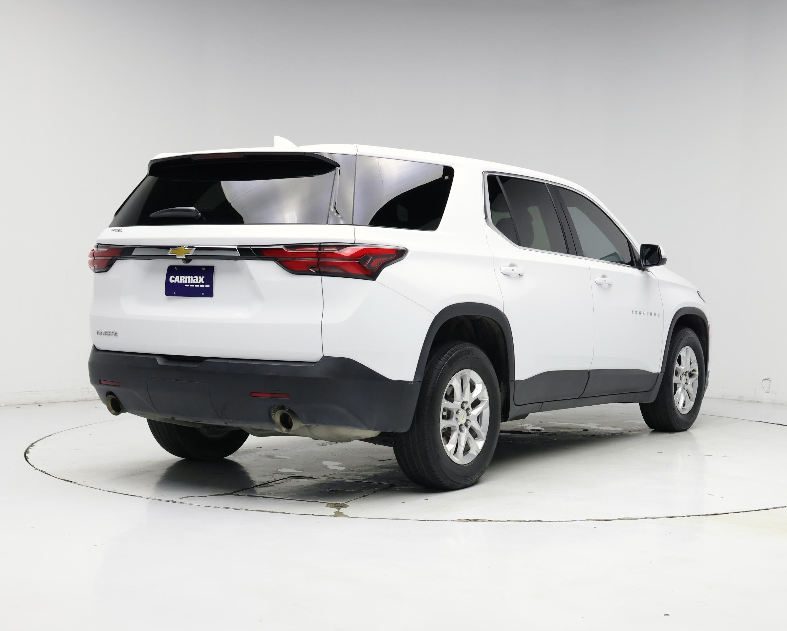 Thumbnail: 2023 Chevrolet Traverse - 8