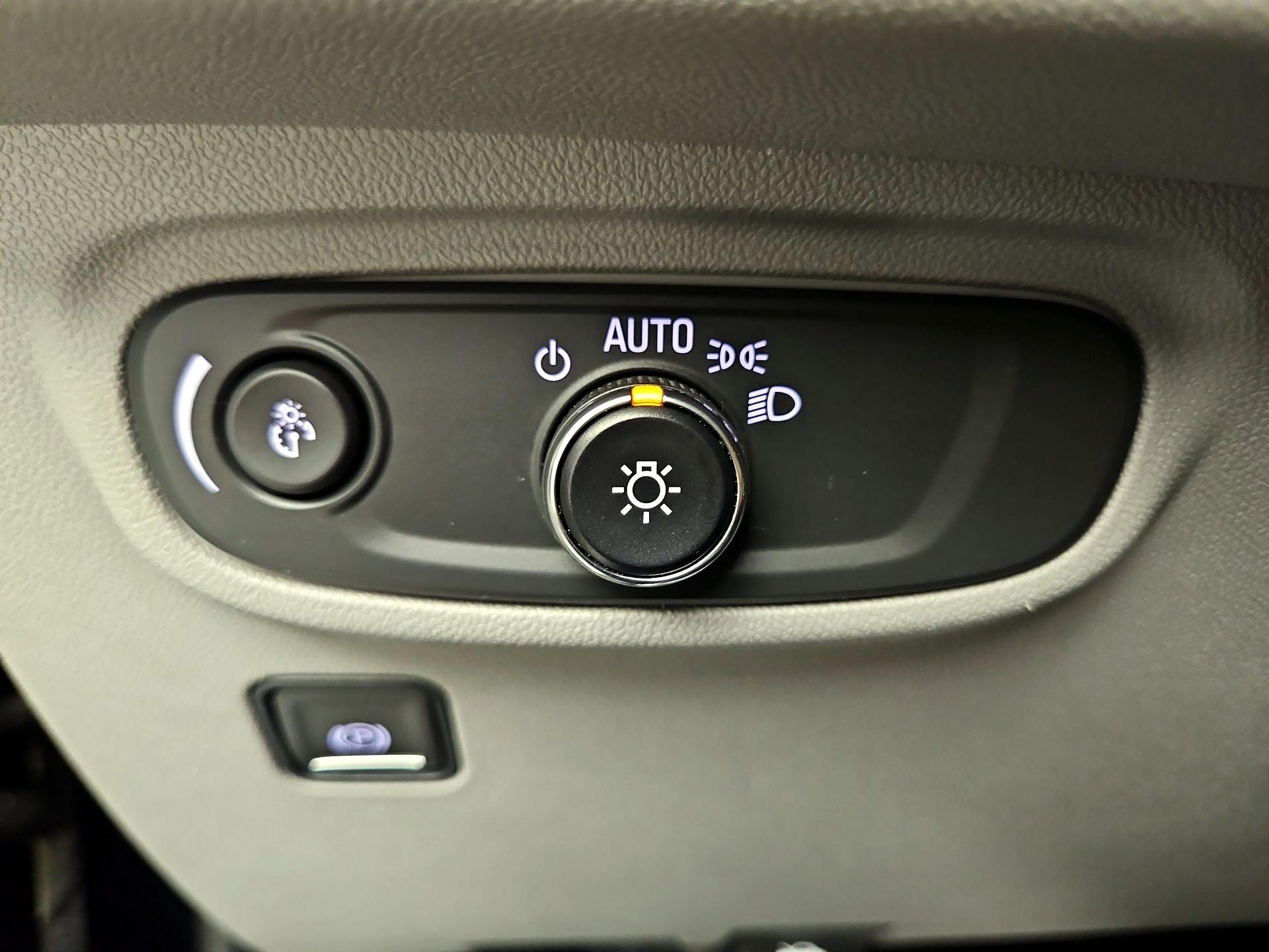 Thumbnail: 2023 GMC Terrain - 13