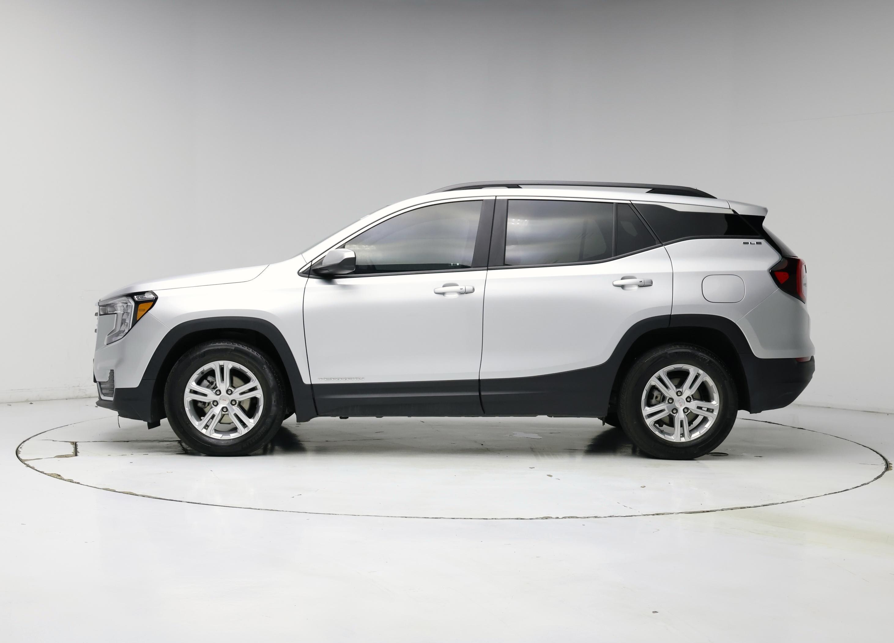 Thumbnail: 2022 GMC Terrain - 3